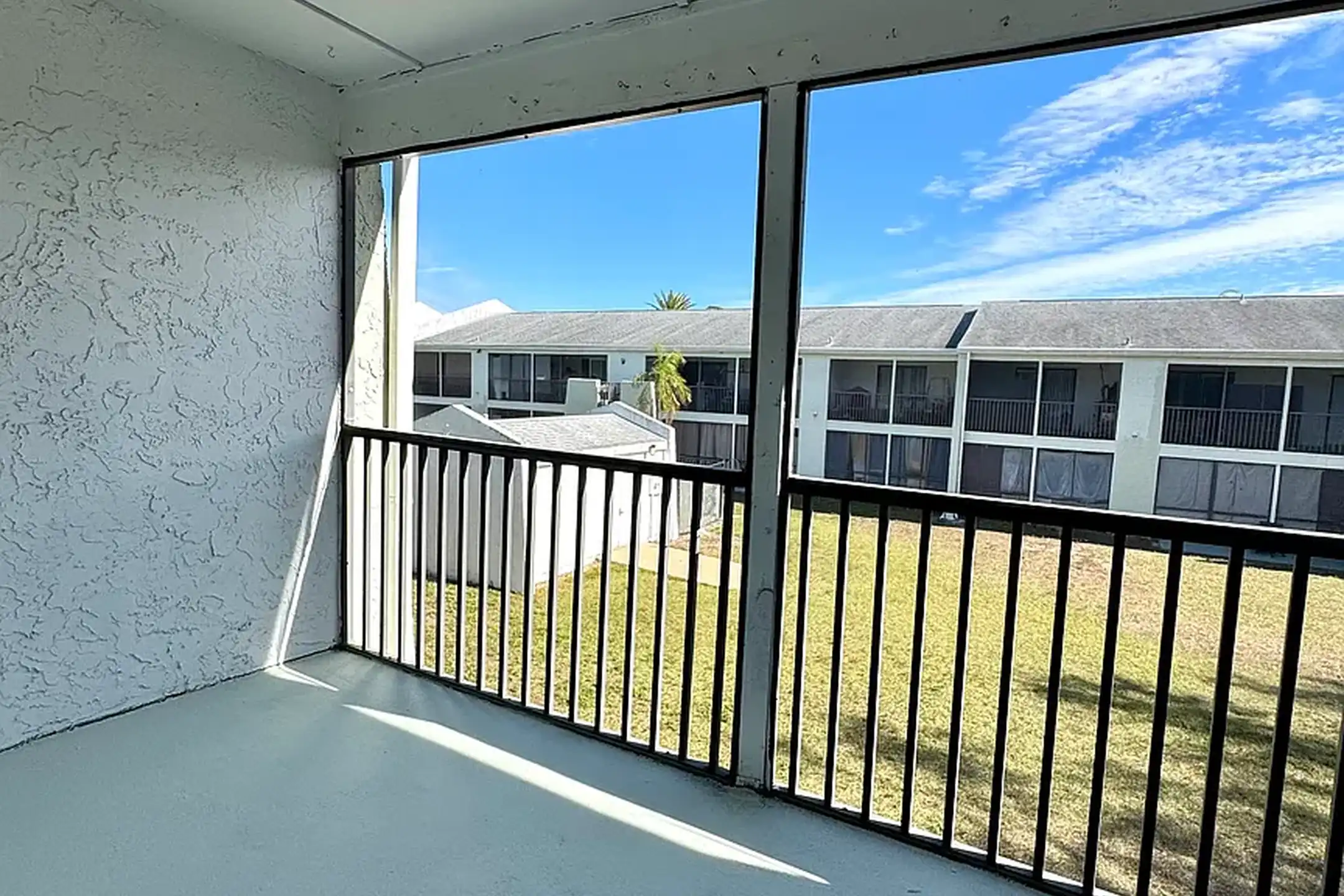 Portofino at Largo - Largo, FL 33774 | ApartmentGuide.com