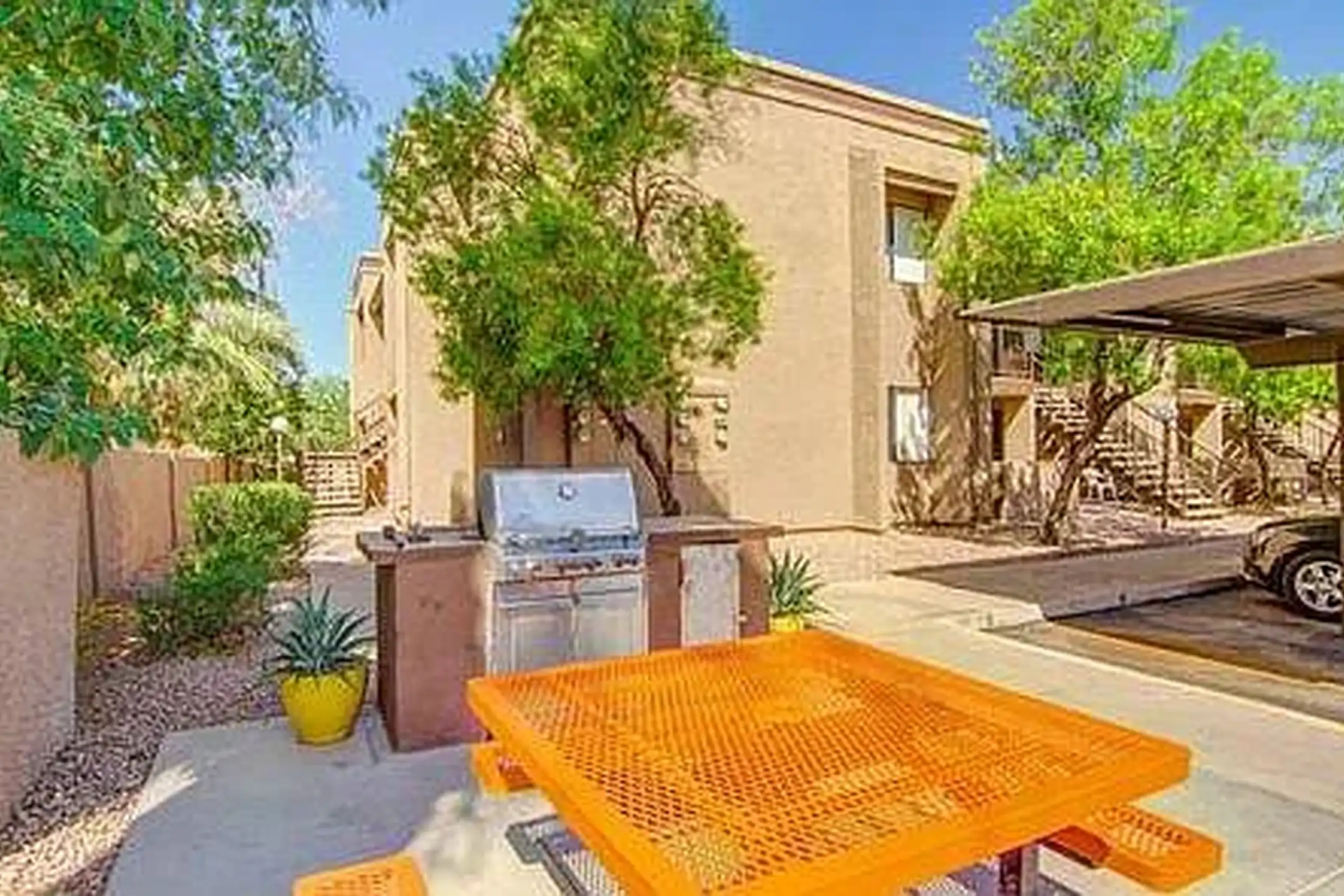 Solano - Phoenix, AZ 85015 | ApartmentGuide.com