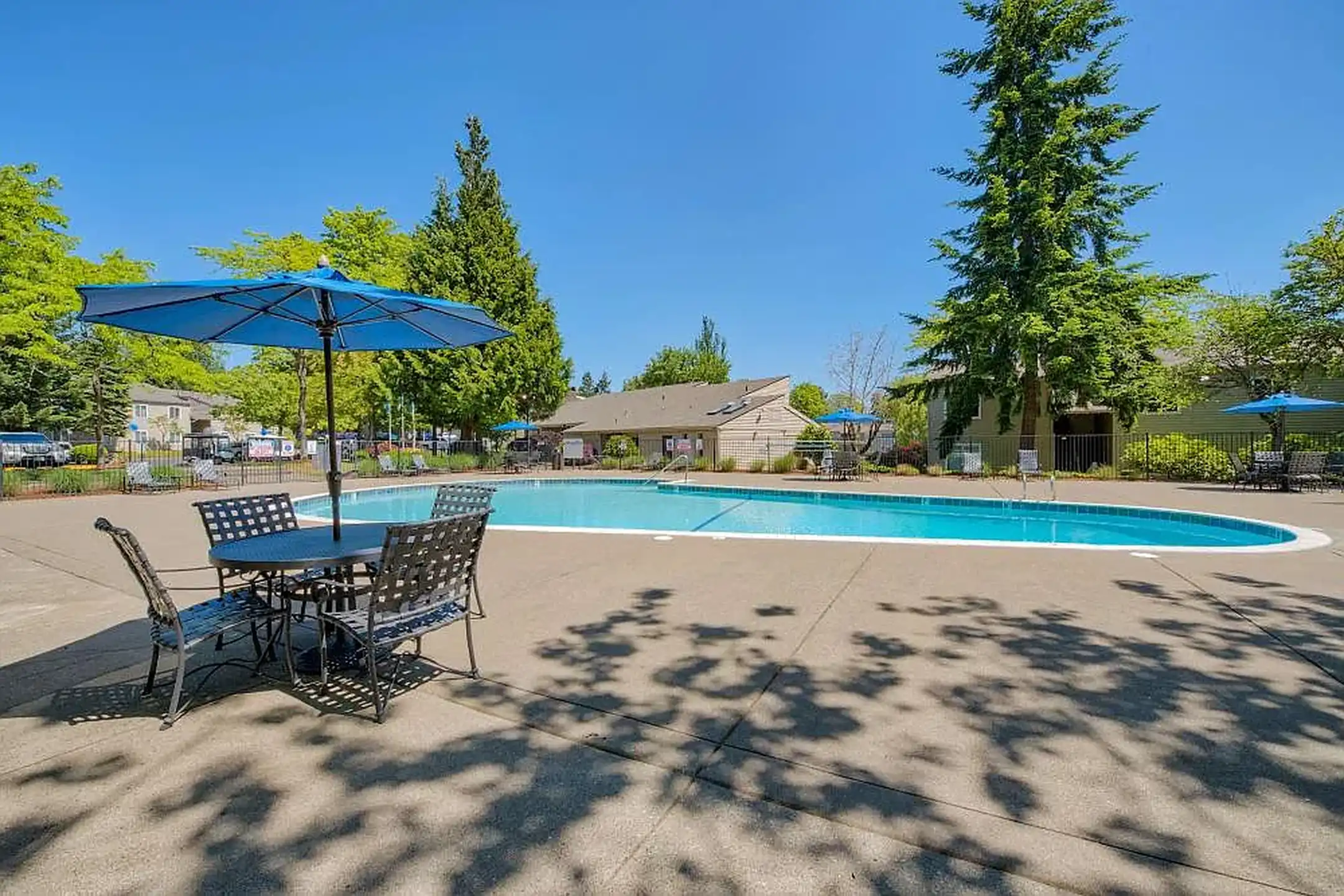 Lakeside Landing Apartments - Tacoma, WA 98465 | ApartmentGuide.com