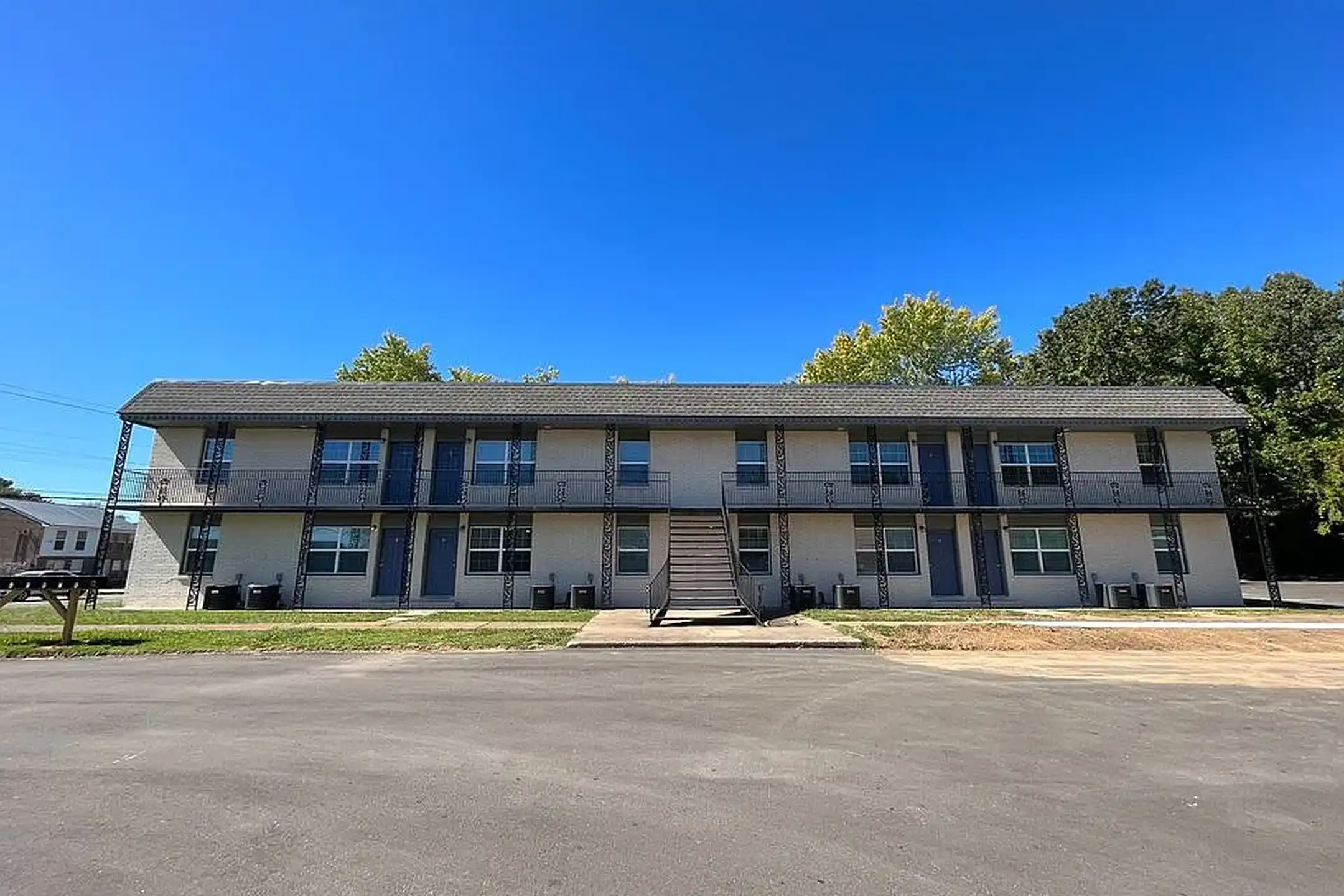 Old Hickory Apartments - Jackson, TN 38305 | ApartmentGuide.com