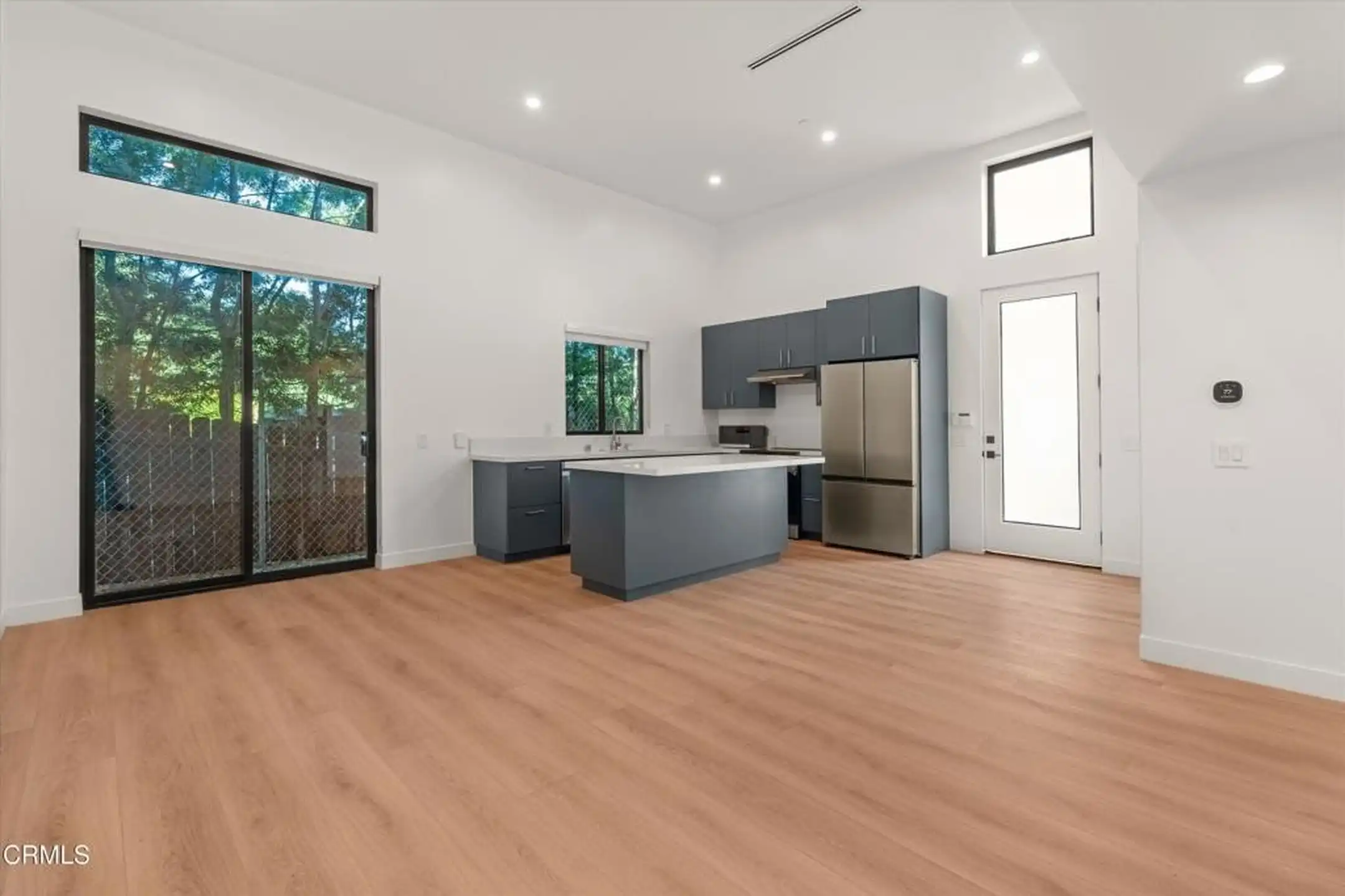 2209 Cazador Dr - Los Angeles, CA 90065 | ApartmentGuide.com