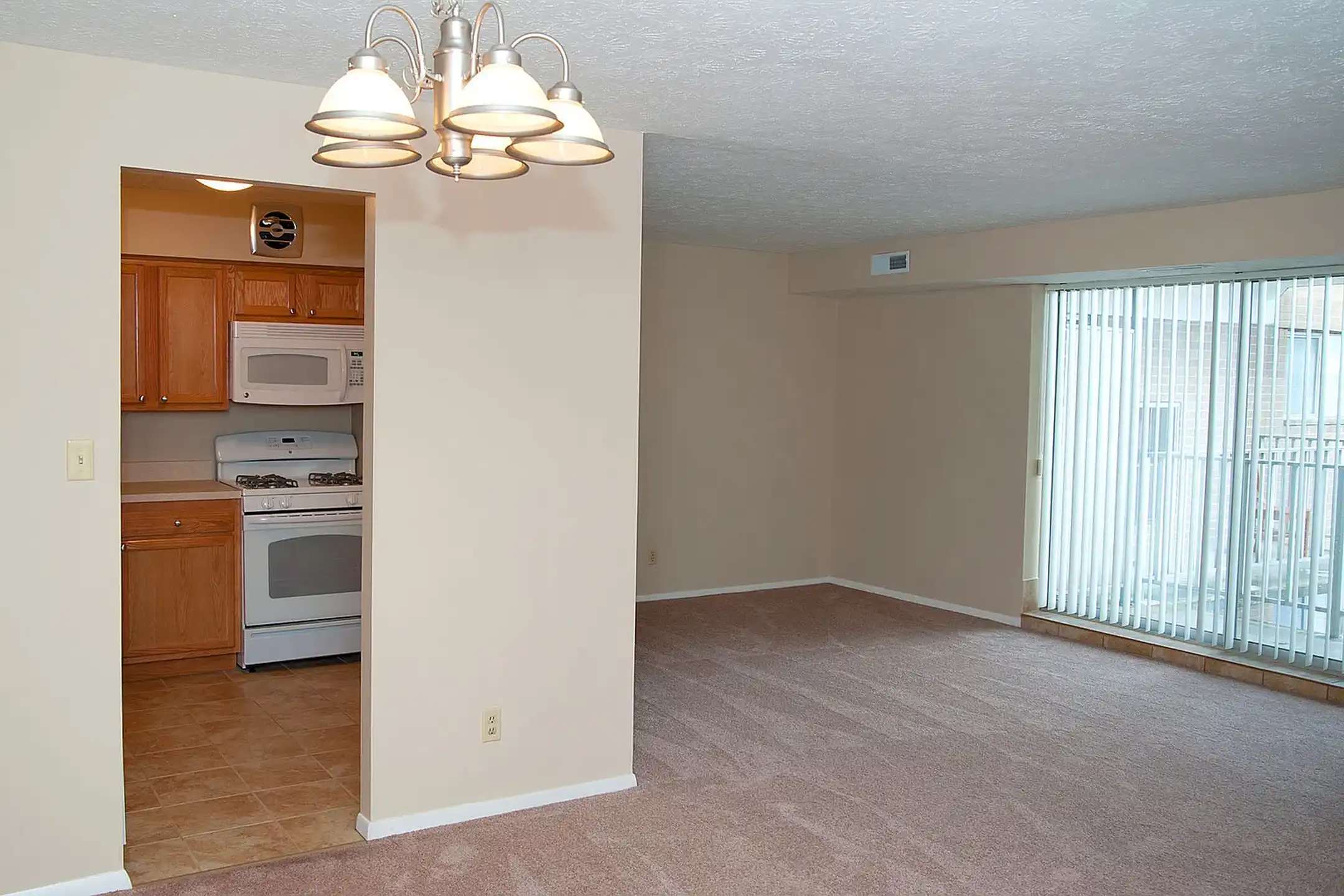 Rockside Park Towers - Bedford Heights, OH 44146 | ApartmentGuide.com