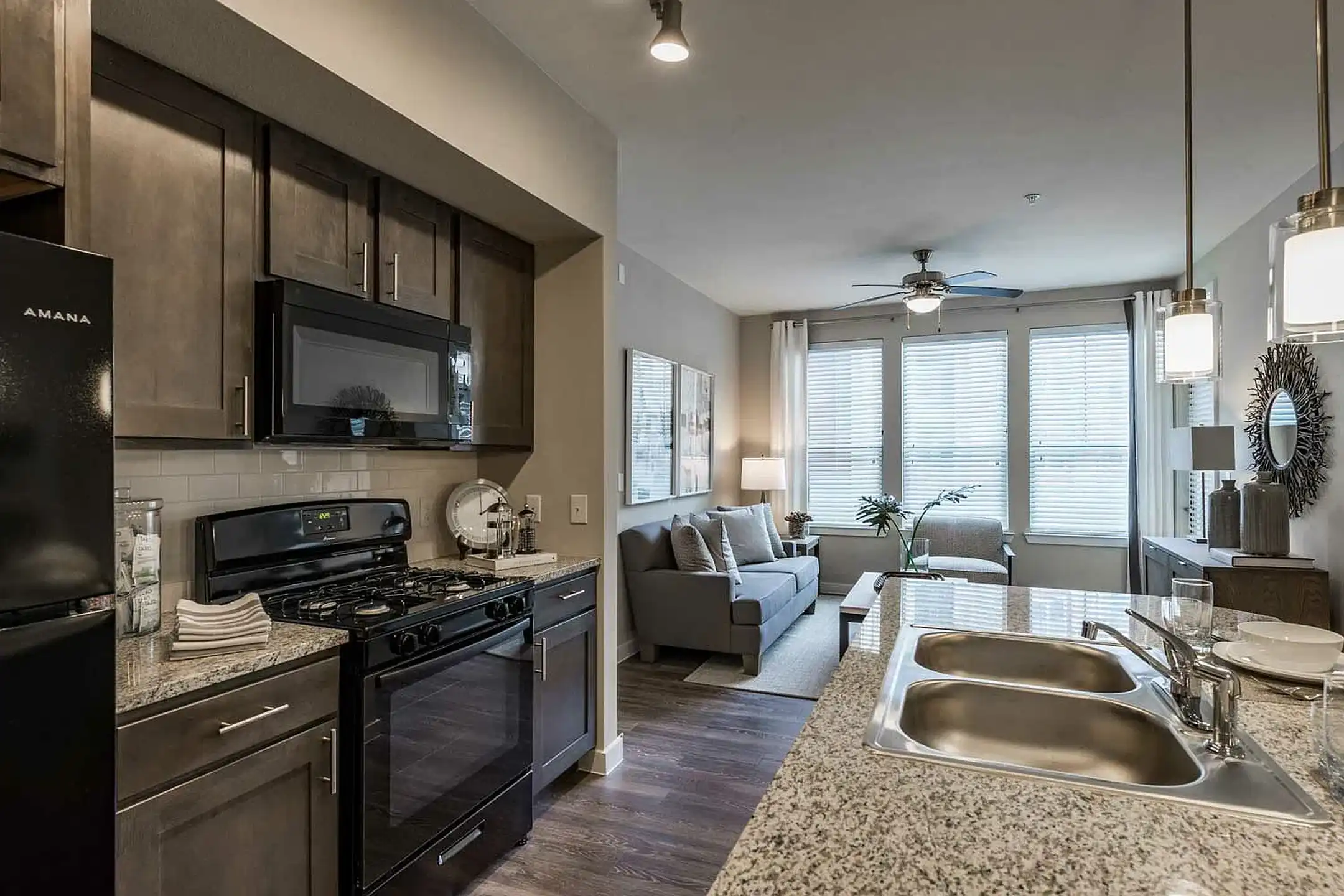 Smart Living at Telephone - Houston, TX 77023 | ApartmentGuide.com