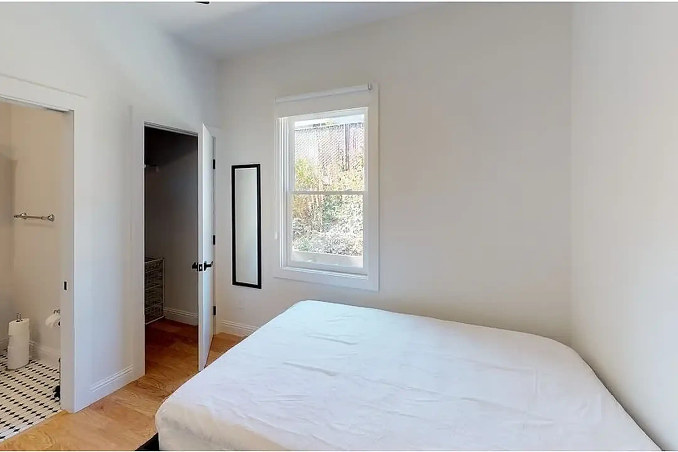 Picture Idea: 19Cottage Private Rooms In Coliving Building