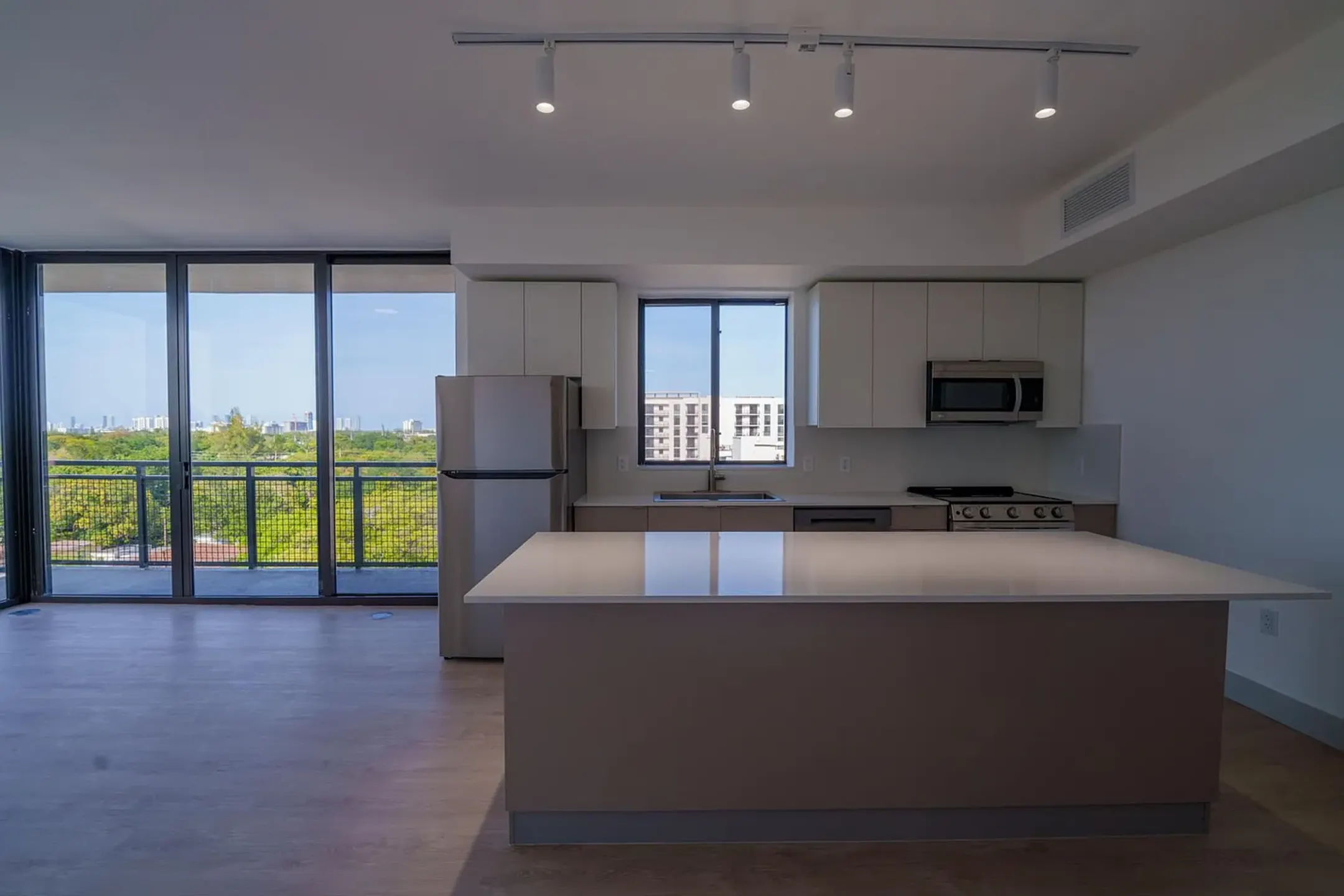 gardenです。 Gardens Residences - North Miami, FL 33161 | ApartmentGuide.com
