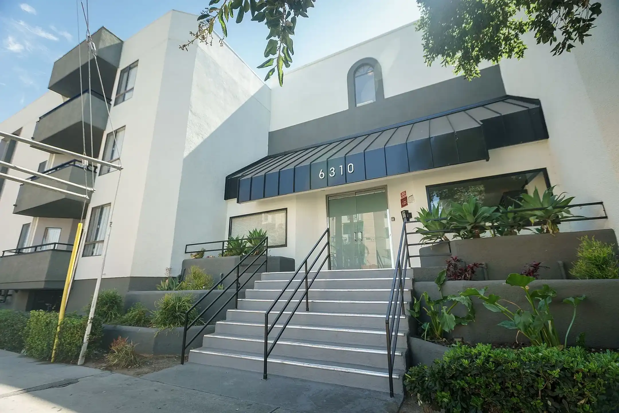 6310 Sylmar Ave - Van Nuys, CA 91401 | ApartmentGuide.com