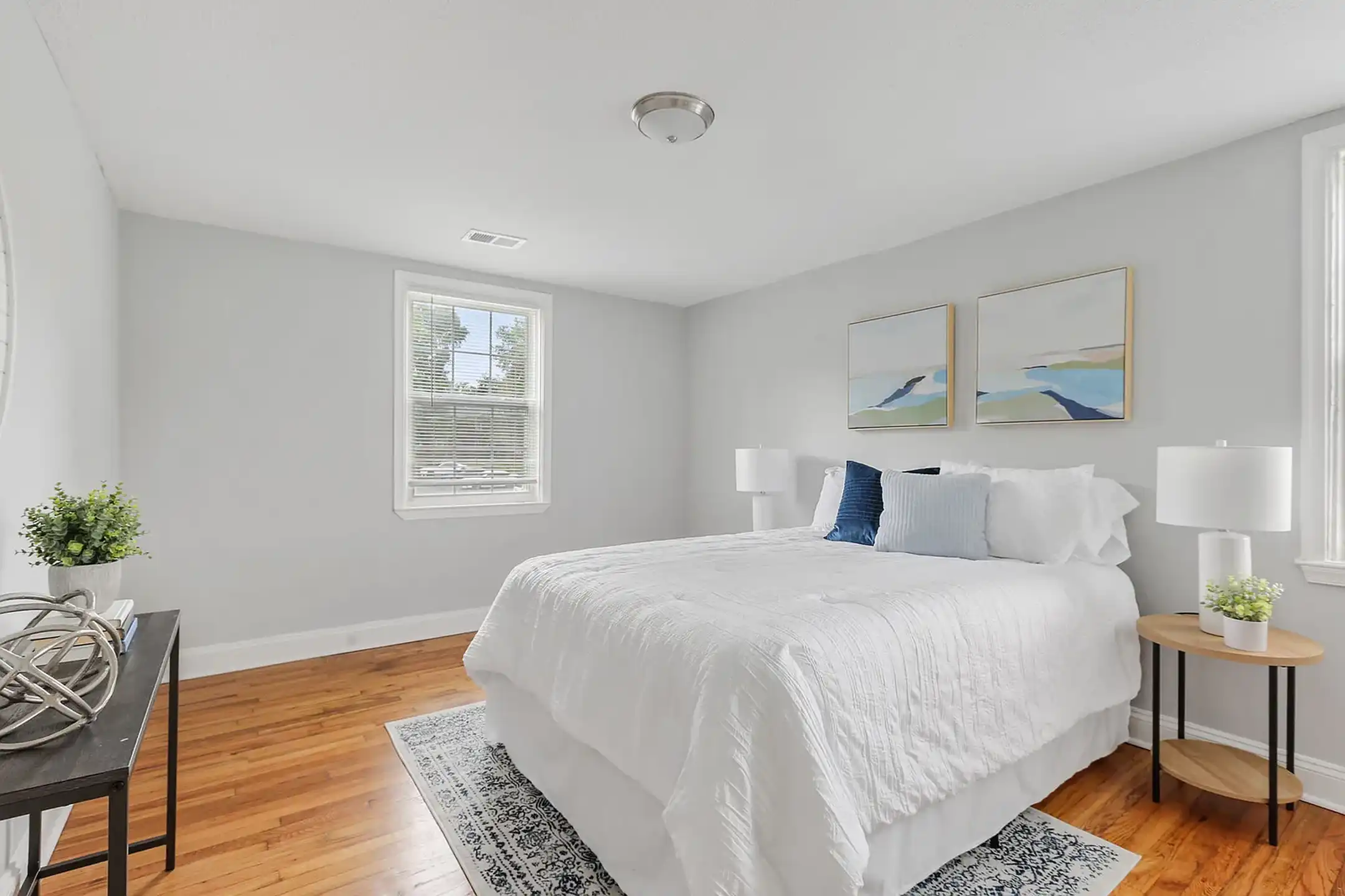 Photo inspiration: Curated High End Apartment Makeovers In Towson Gallery View 44