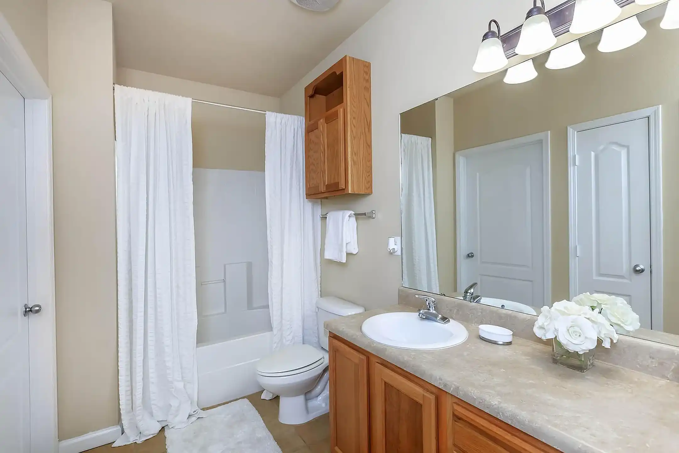 THE APARTNENT ラグマット　stabridge Arbor Station Long Beach - Long Beach, MS 39560 | ApartmentGuide.com