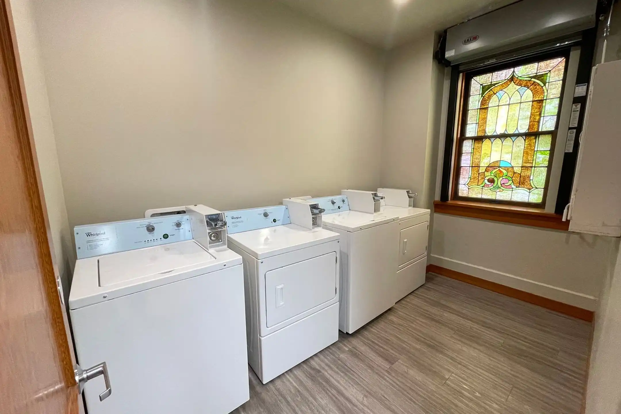 Curated visual reference: 515 E Yakima Ave Yakima Wa 98901 Photo Inspiration
