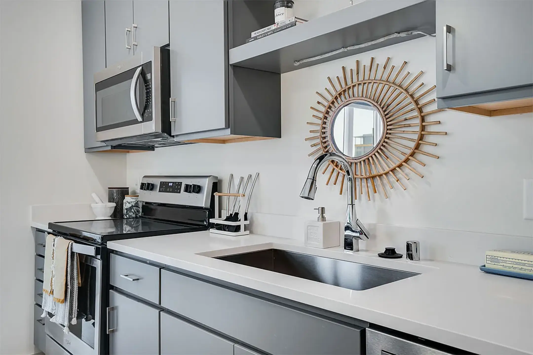 Sora - Minneapolis, MN 55415 | ApartmentGuide.com