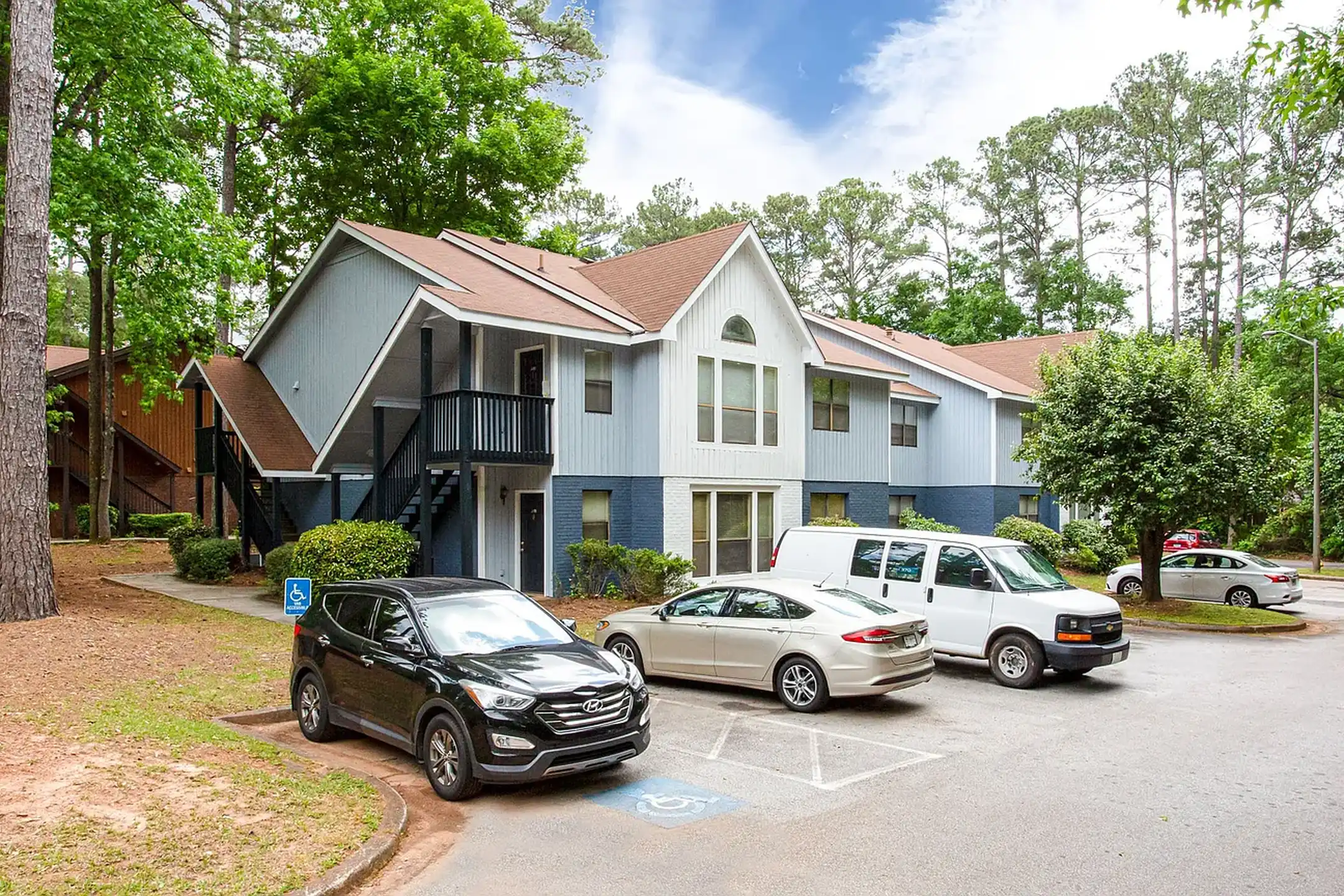Salem Glen - Conyers, GA 30013 | ApartmentGuide.com