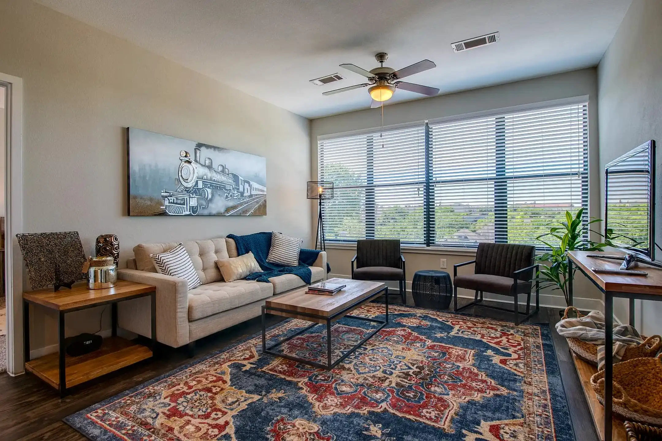The Depot - Fort Worth, TX 76102 | ApartmentGuide.com
