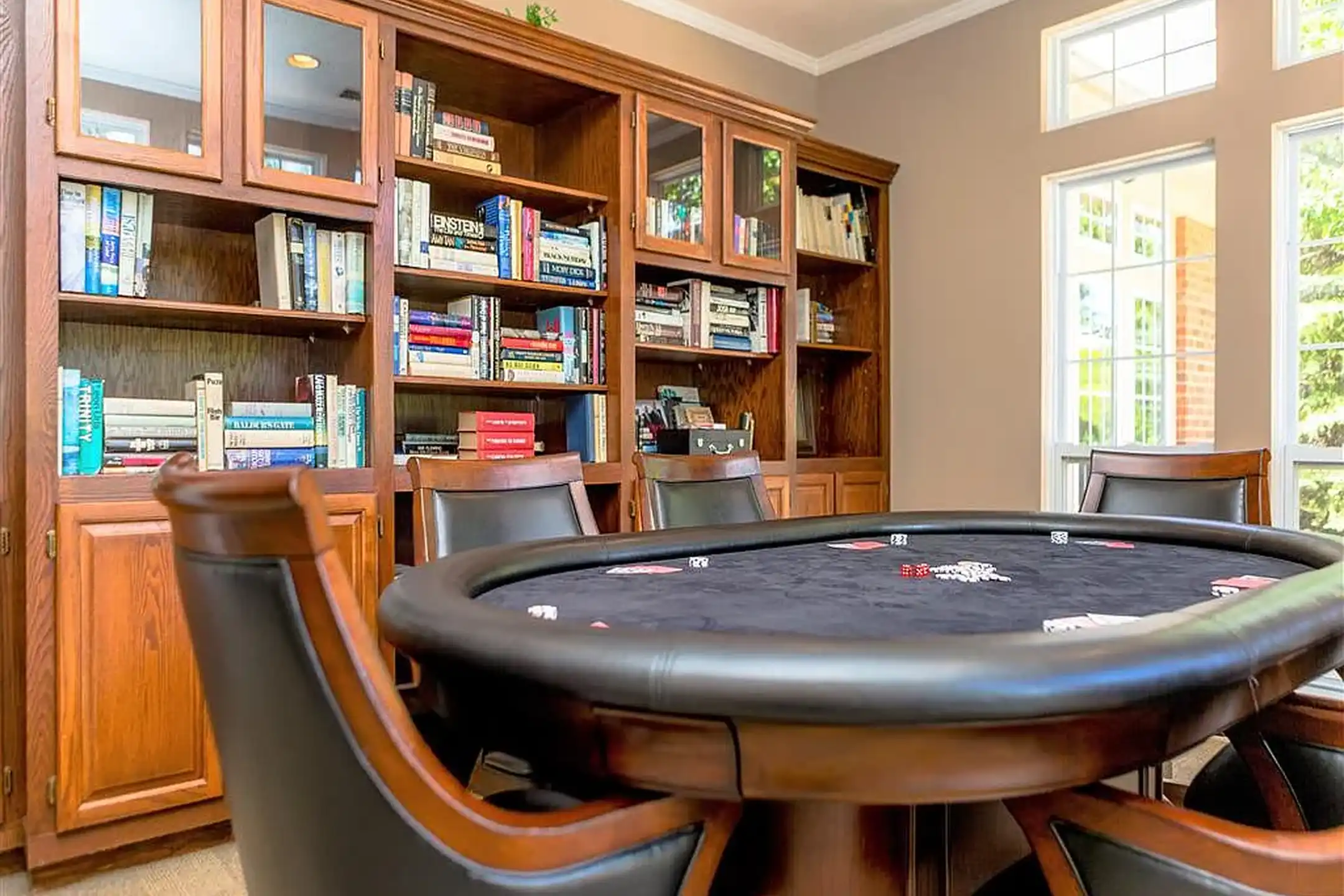 Tiffany Lakes Columbus, OH 43231