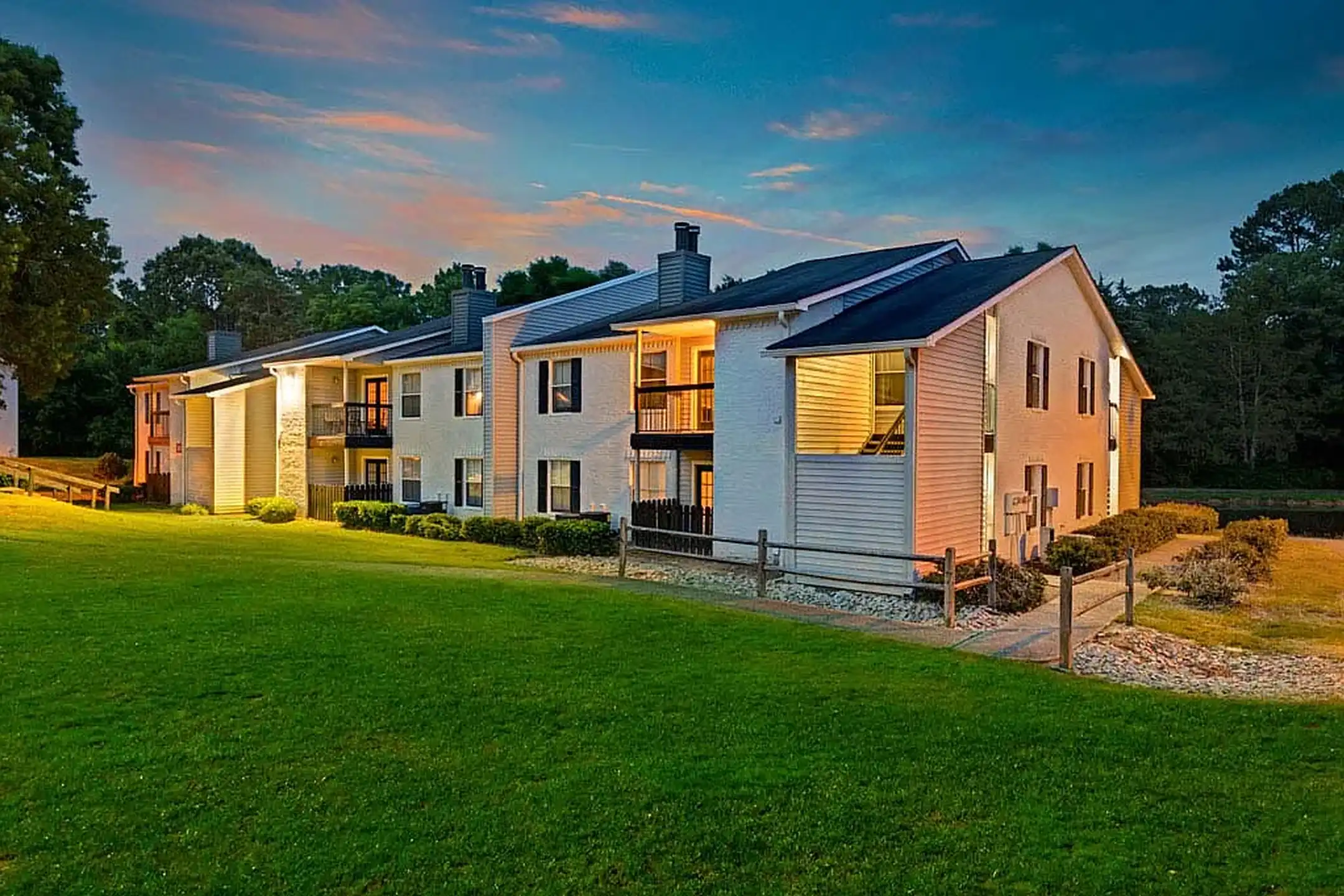 Nova Chapel Hill Apartments