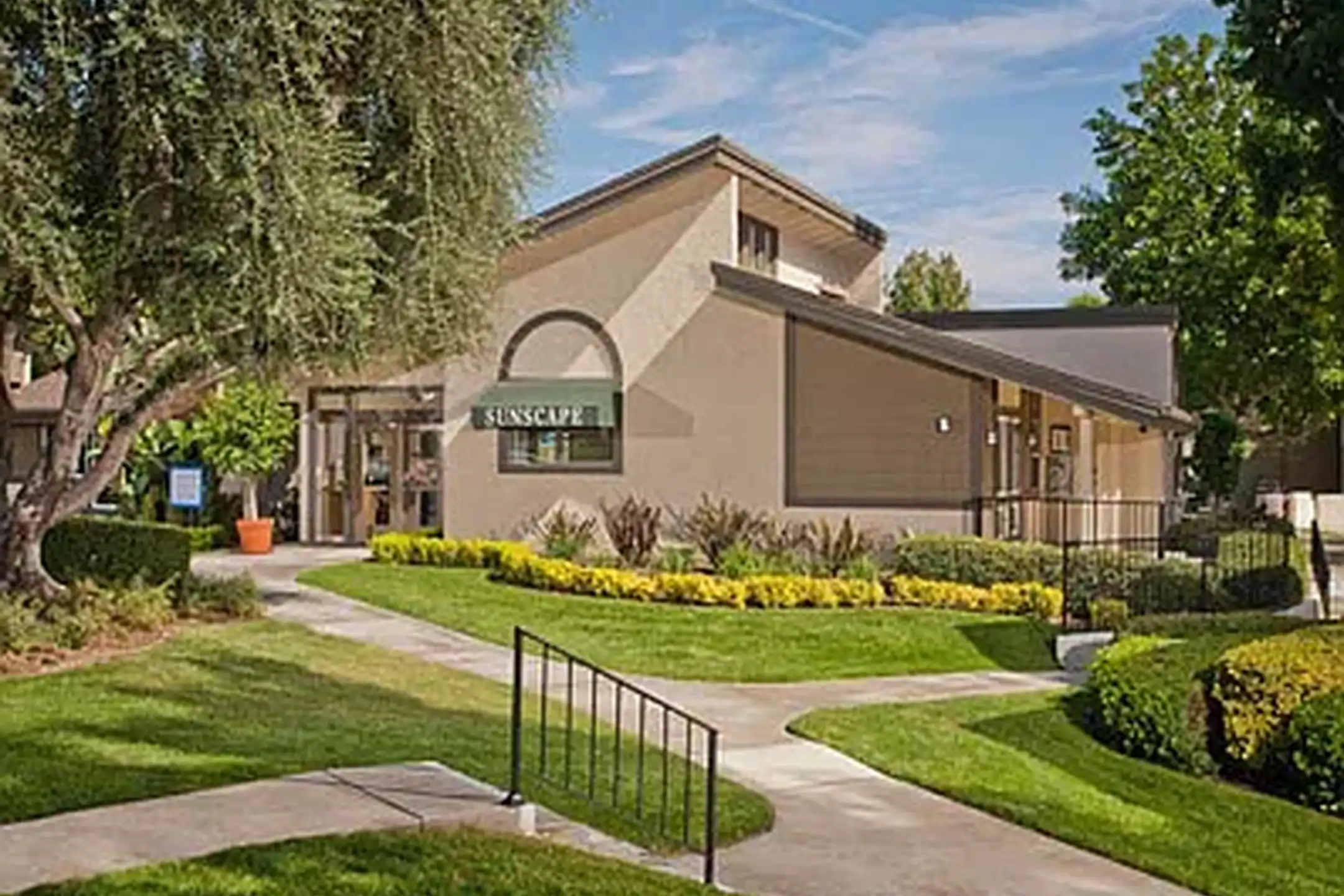 Sunscape West - Alta Loma, CA 91701 | ApartmentGuide.com