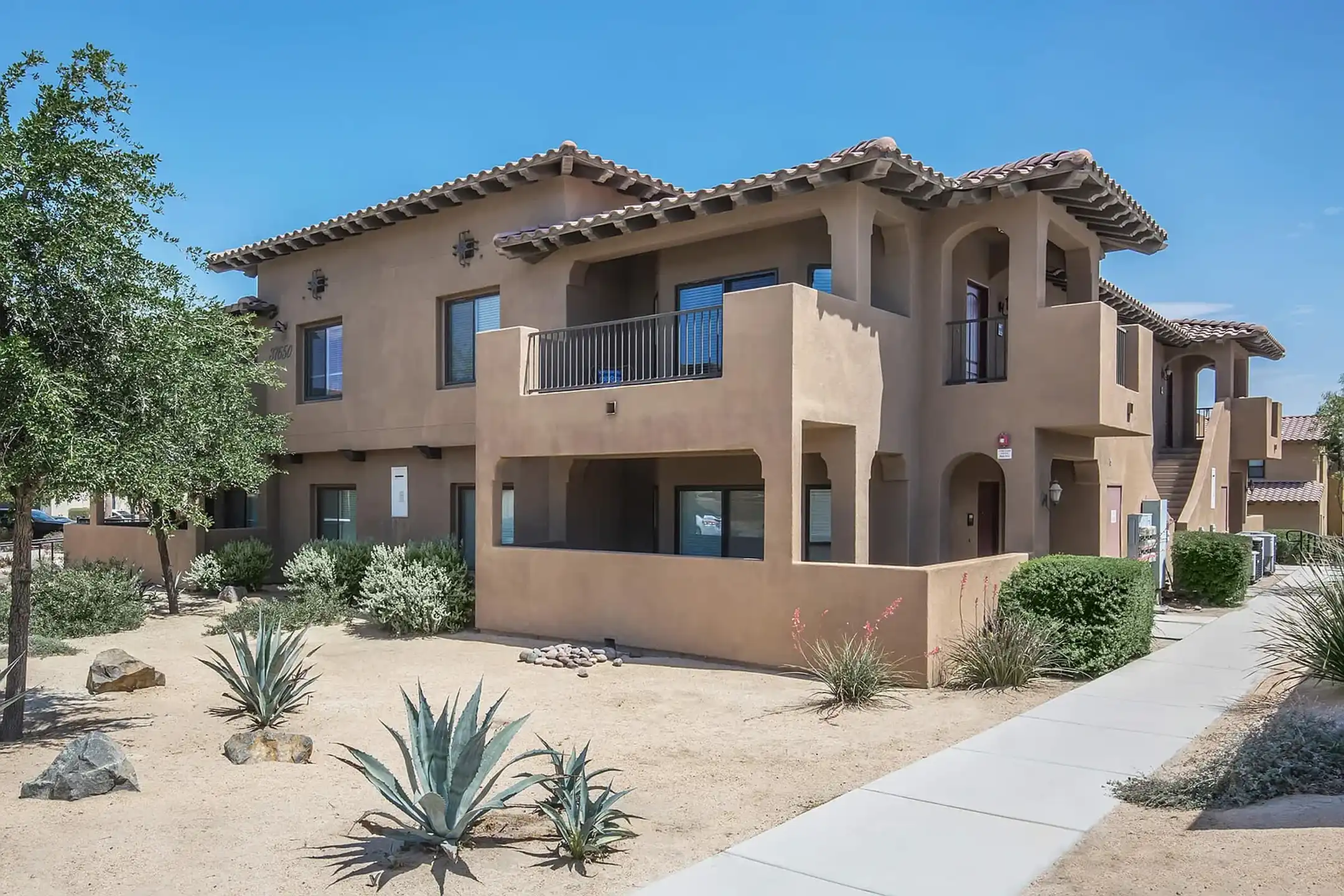 Vineyards at Palm Desert Apartment Homes - Palm Desert, CA 92211 |  ApartmentGuide.com