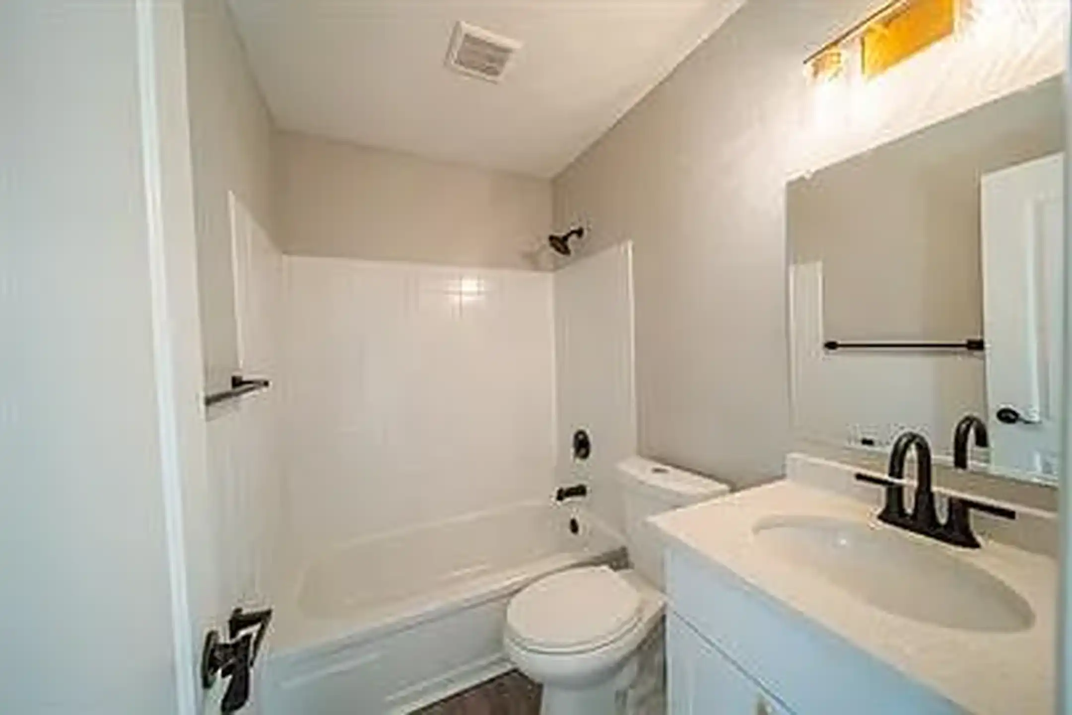 Image showcasing 1311 West Ocean View Ave - Norfolk, VA 23503 | ApartmentGuide.com