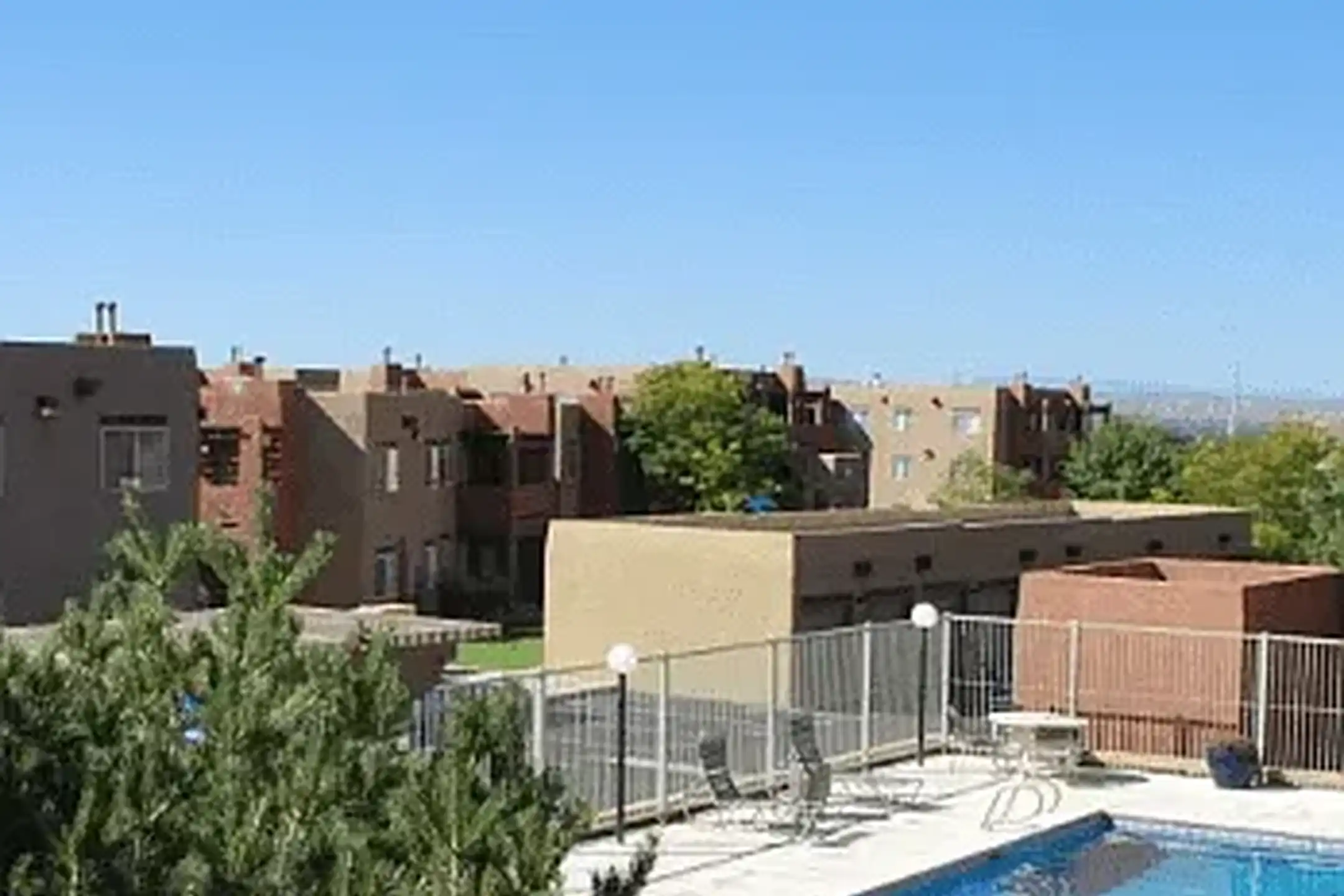 Desert Willow - Albuquerque, NM 87113 | ApartmentGuide.com