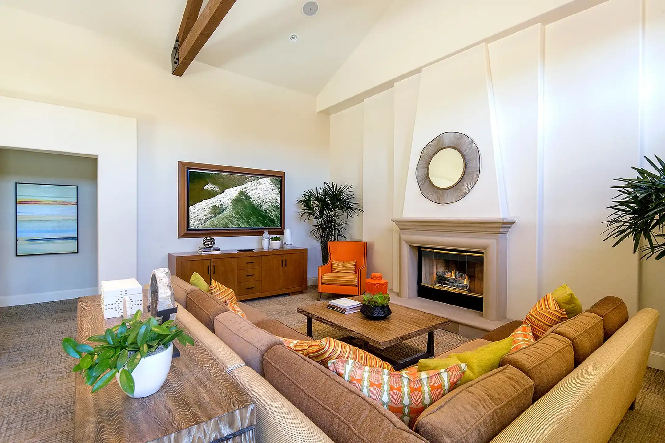 Solana Apartment Homes - Irvine, CA 92602 | ApartmentGuide.com