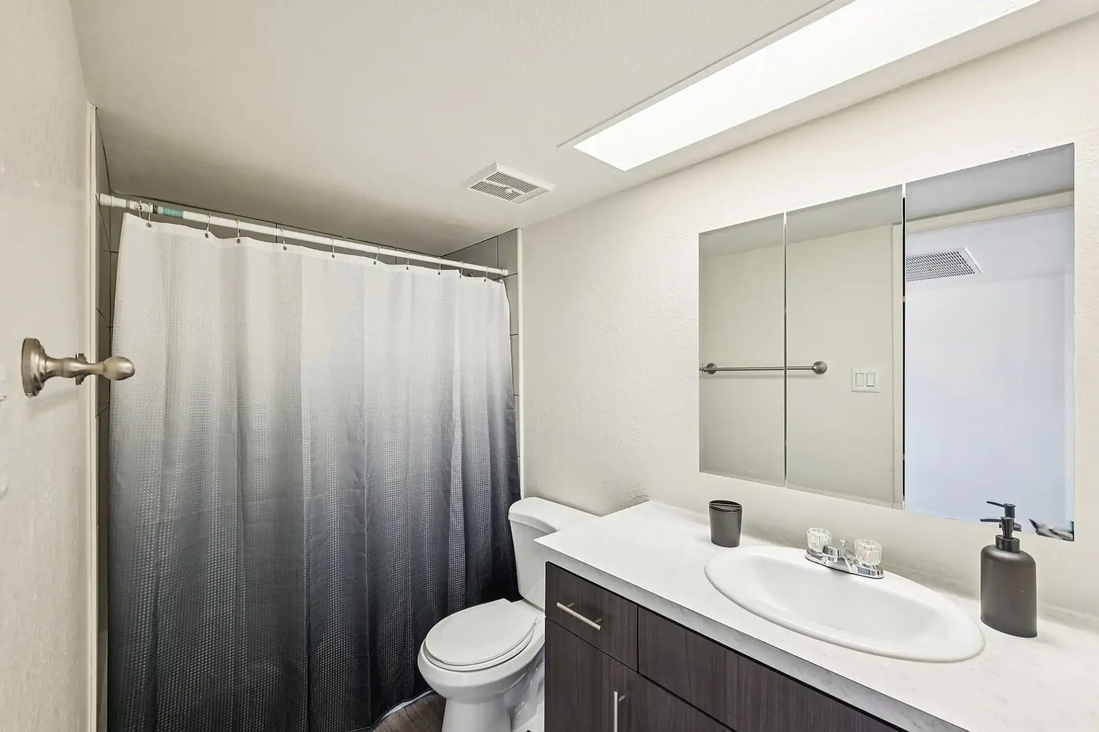 Solano - Phoenix, AZ 85015 | ApartmentGuide.com