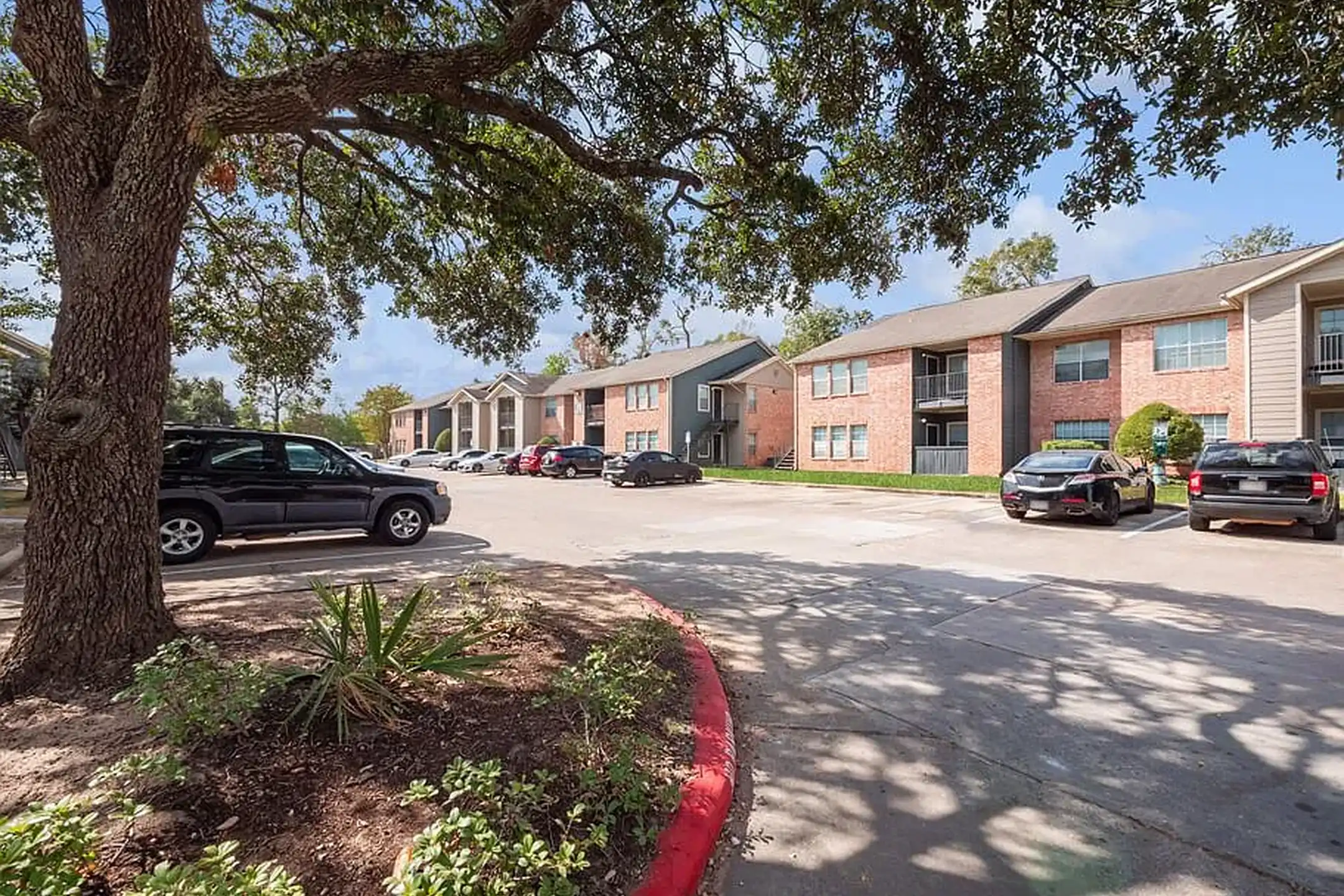 Curated visual reference: Fresh Look at Forest Creek Apartments Houston Tx 77049
