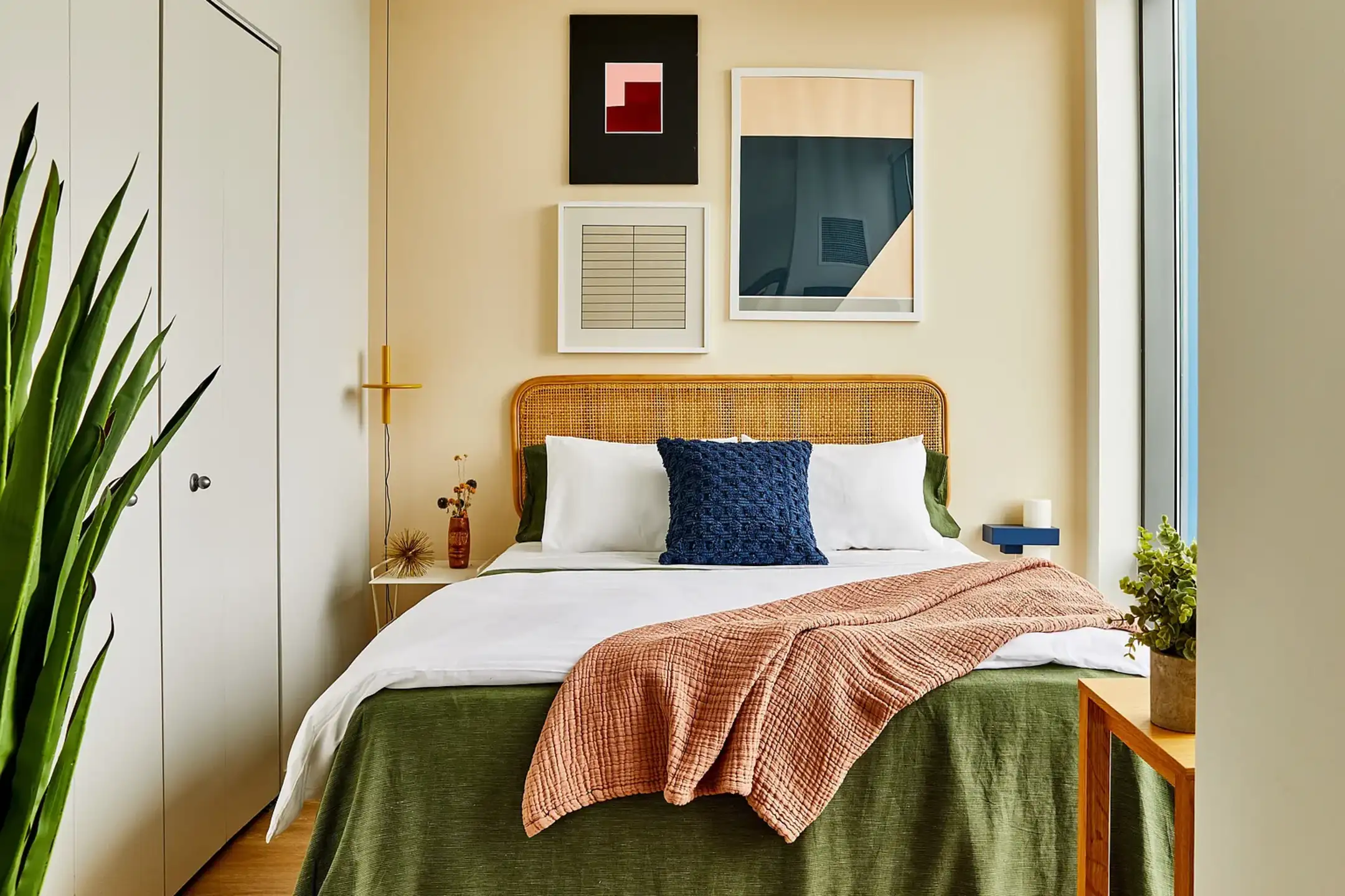 Journal Squared - Jersey City, NJ 07306 | ApartmentGuide.com