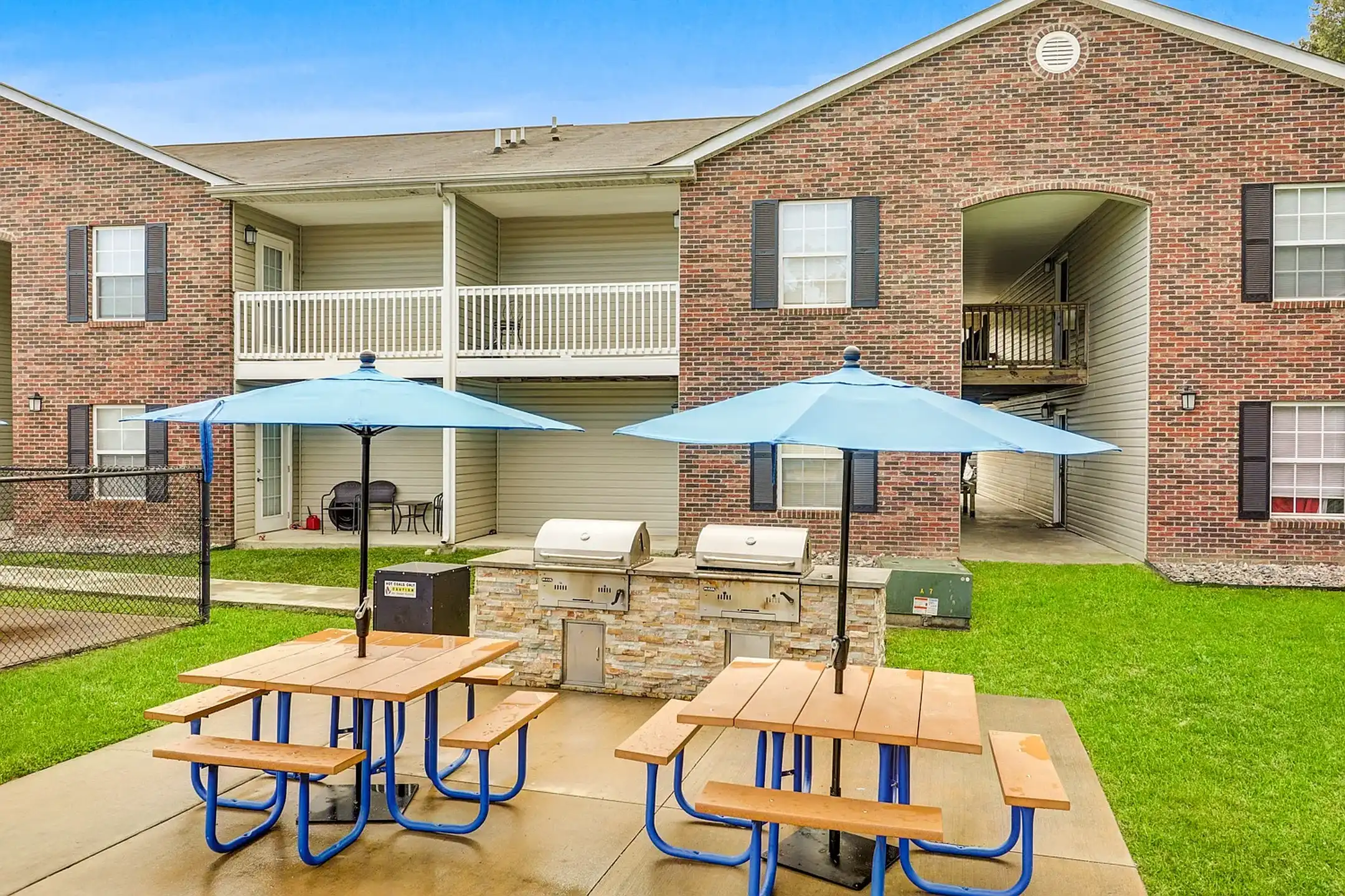 Highland Ridge Apartment Homes - High Point, NC 27263 | ApartmentGuide.com