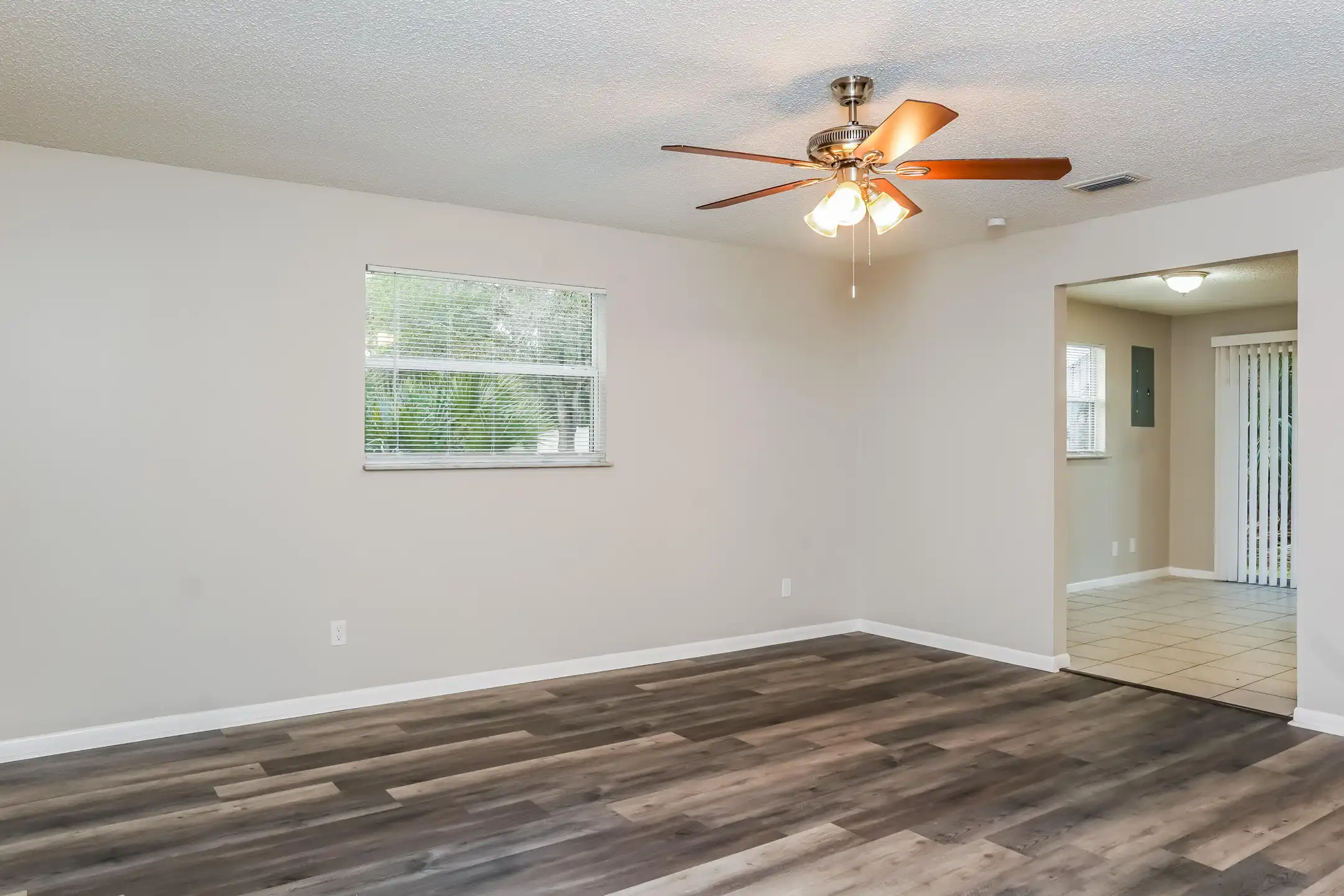 6576 4th Ln unit 6576 - Vero Beach, FL 32968 | ApartmentGuide.com