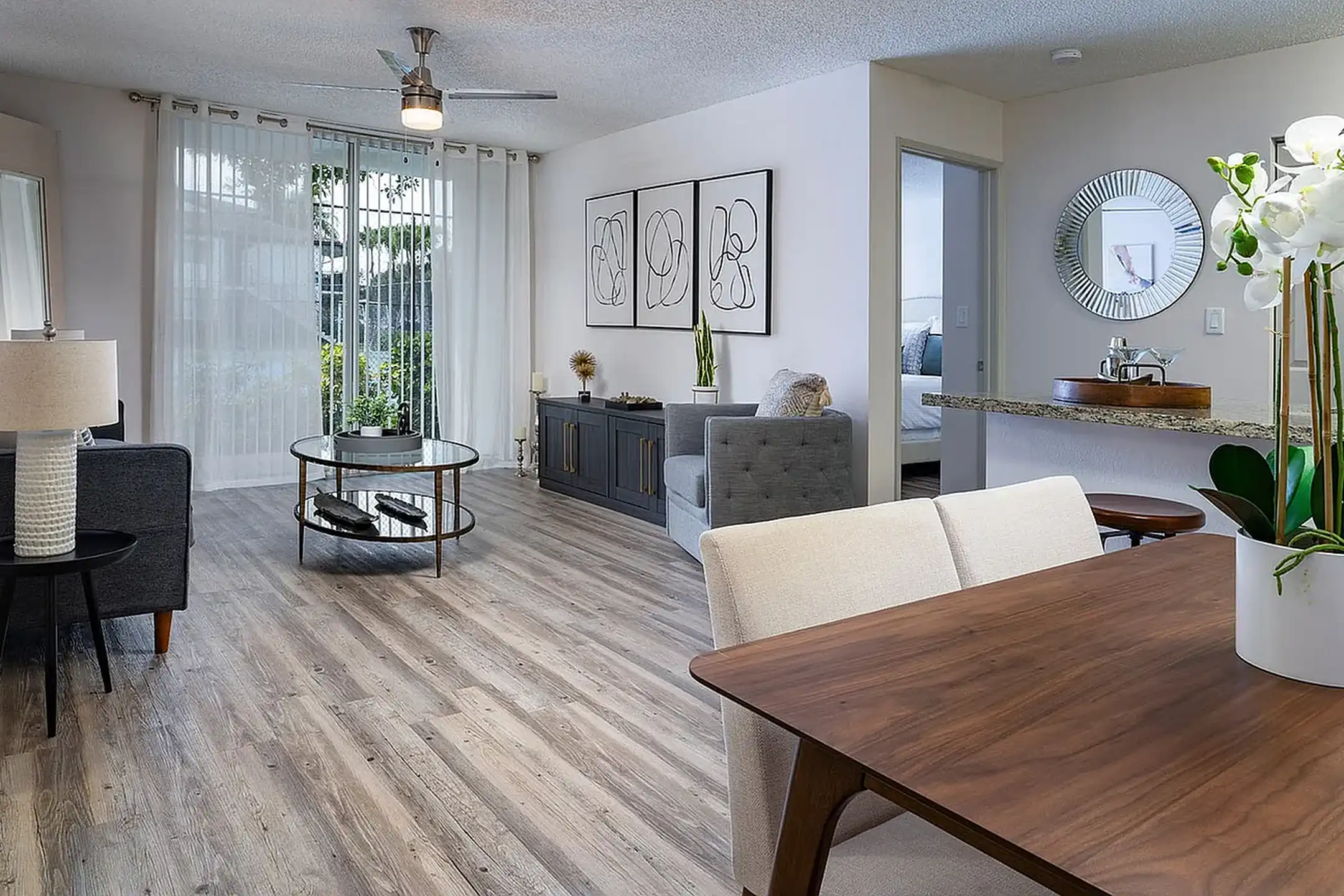 Lakes At Pembroke Apartment Homes