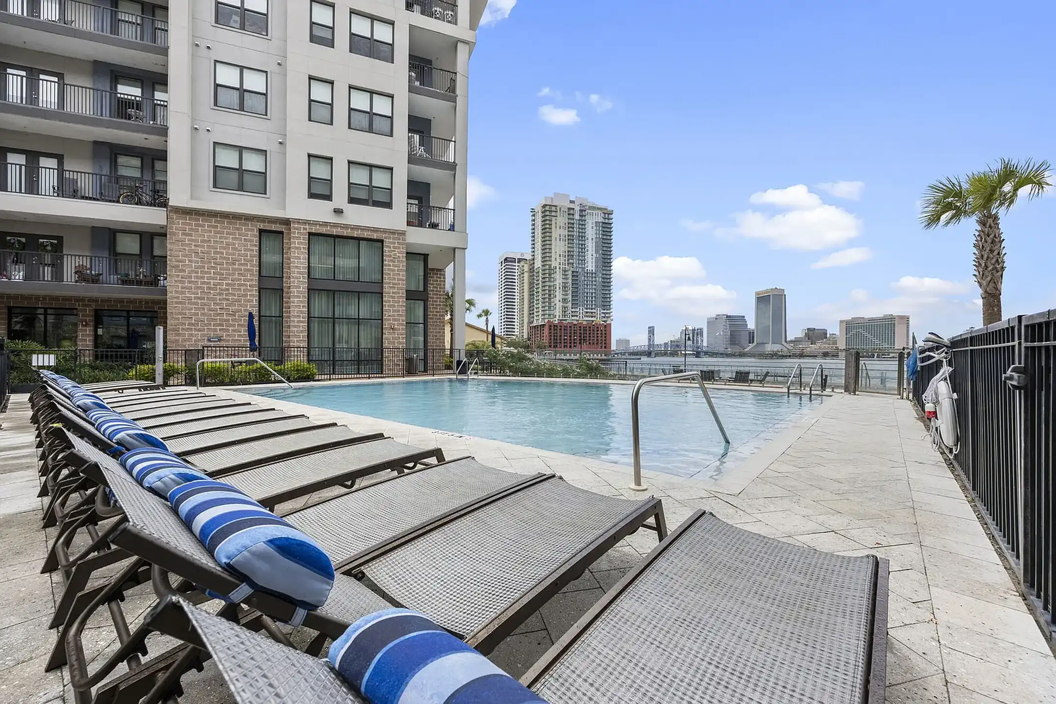 River House Jacksonville, FL 32207