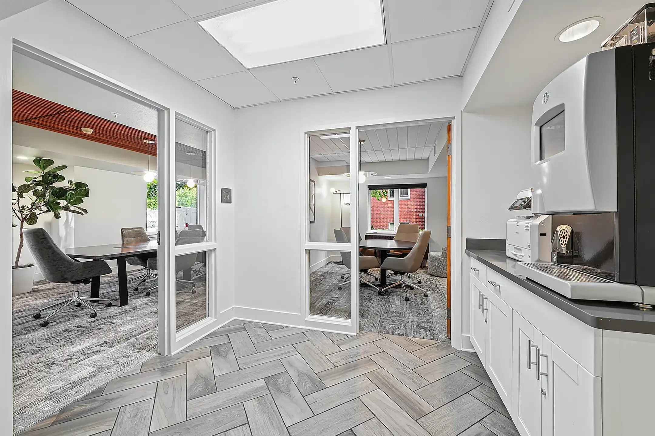 AMLI Bellevue Park - Bellevue, WA 98004 | ApartmentGuide.com