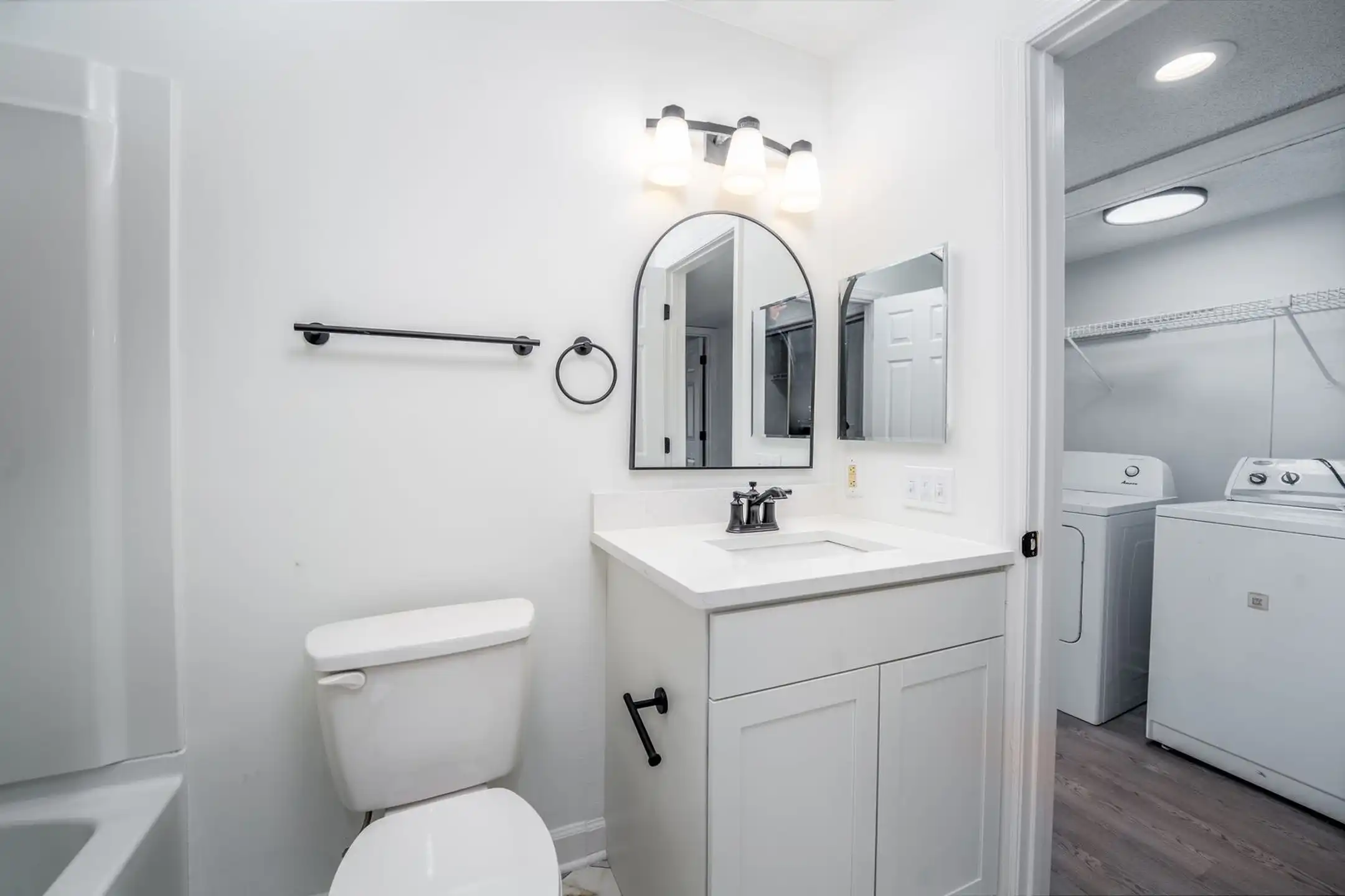 1107 W McGee St unit 1111 H - Greensboro, NC 27403 | ApartmentGuide.com
