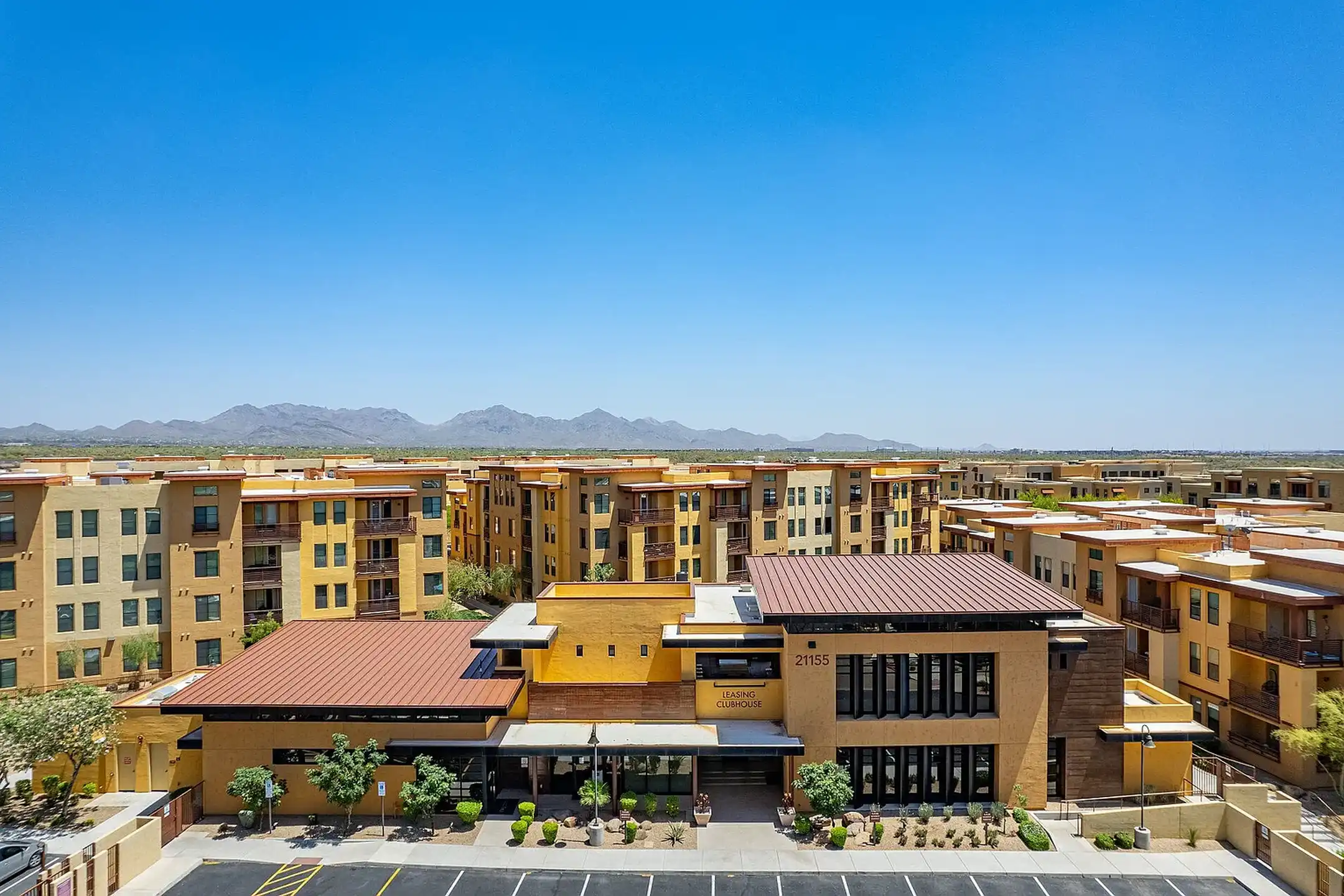 IMT Desert Ridge - Phoenix, AZ 85054 | ApartmentGuide.com
