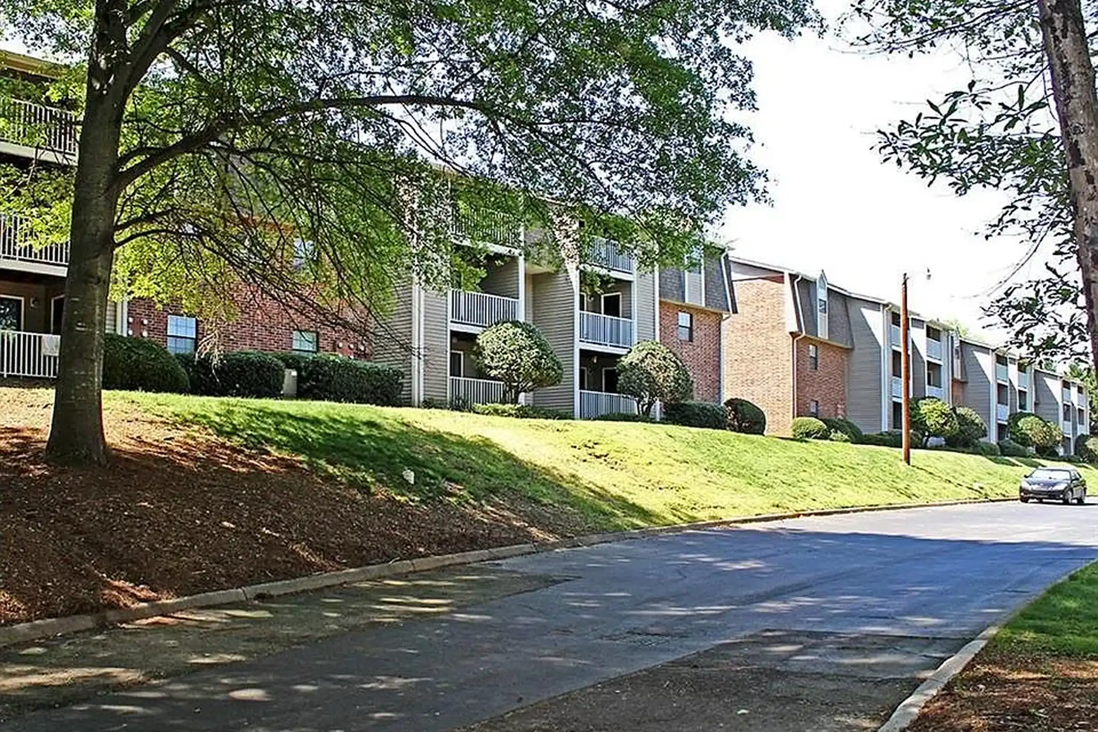 1409 Roper Mountain Rd Greenville Sc 29615