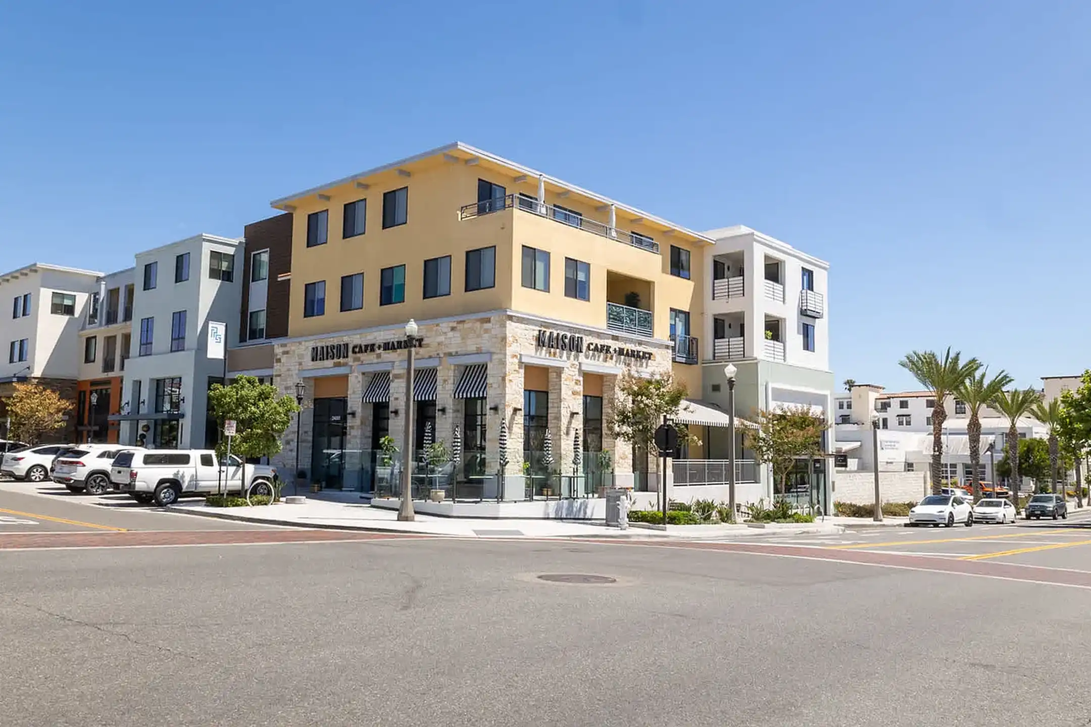 Villa Solana - Laguna Hills, CA 92653 | ApartmentGuide.com