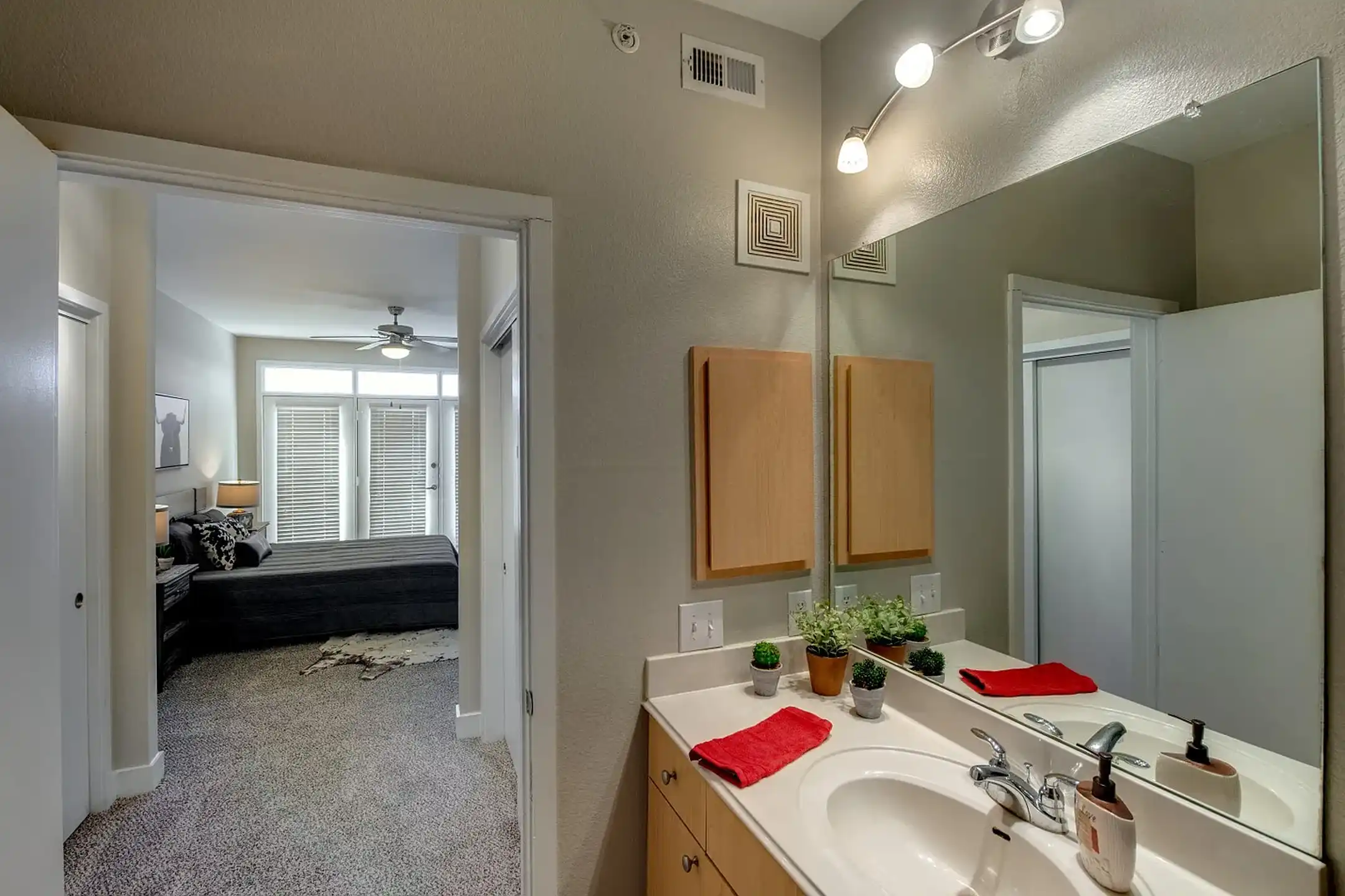 The Depot - Fort Worth, TX 76102 | ApartmentGuide.com