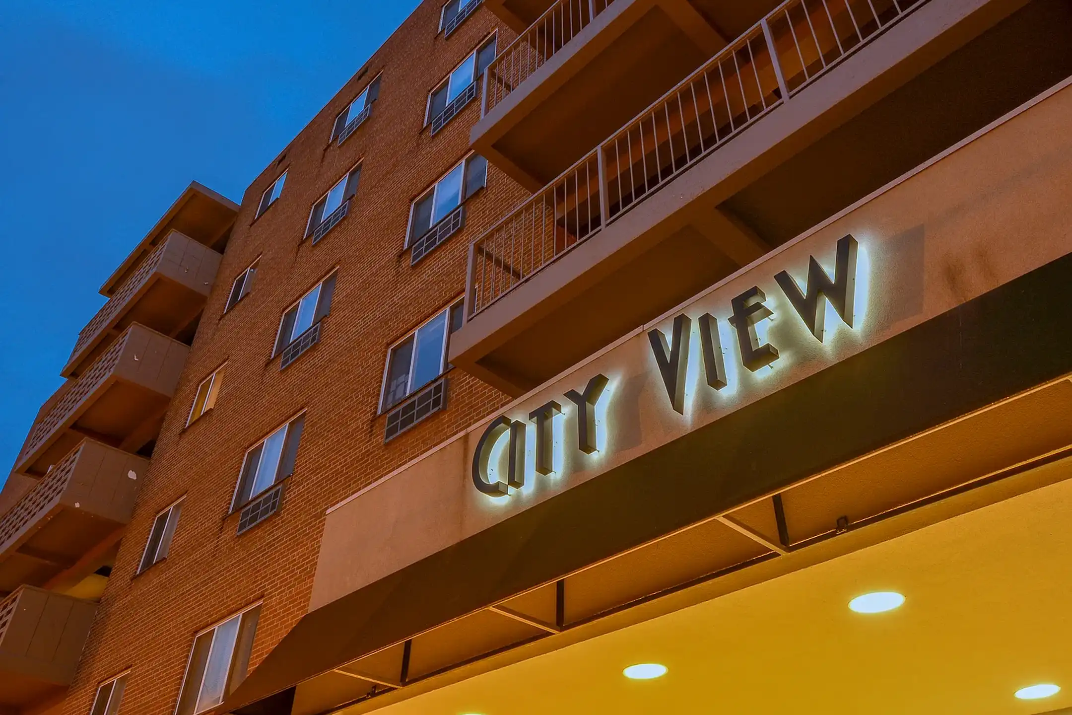 Picture of Backup-Powered Trendy City Balcony Apartment, Cape Town (updated prices ...