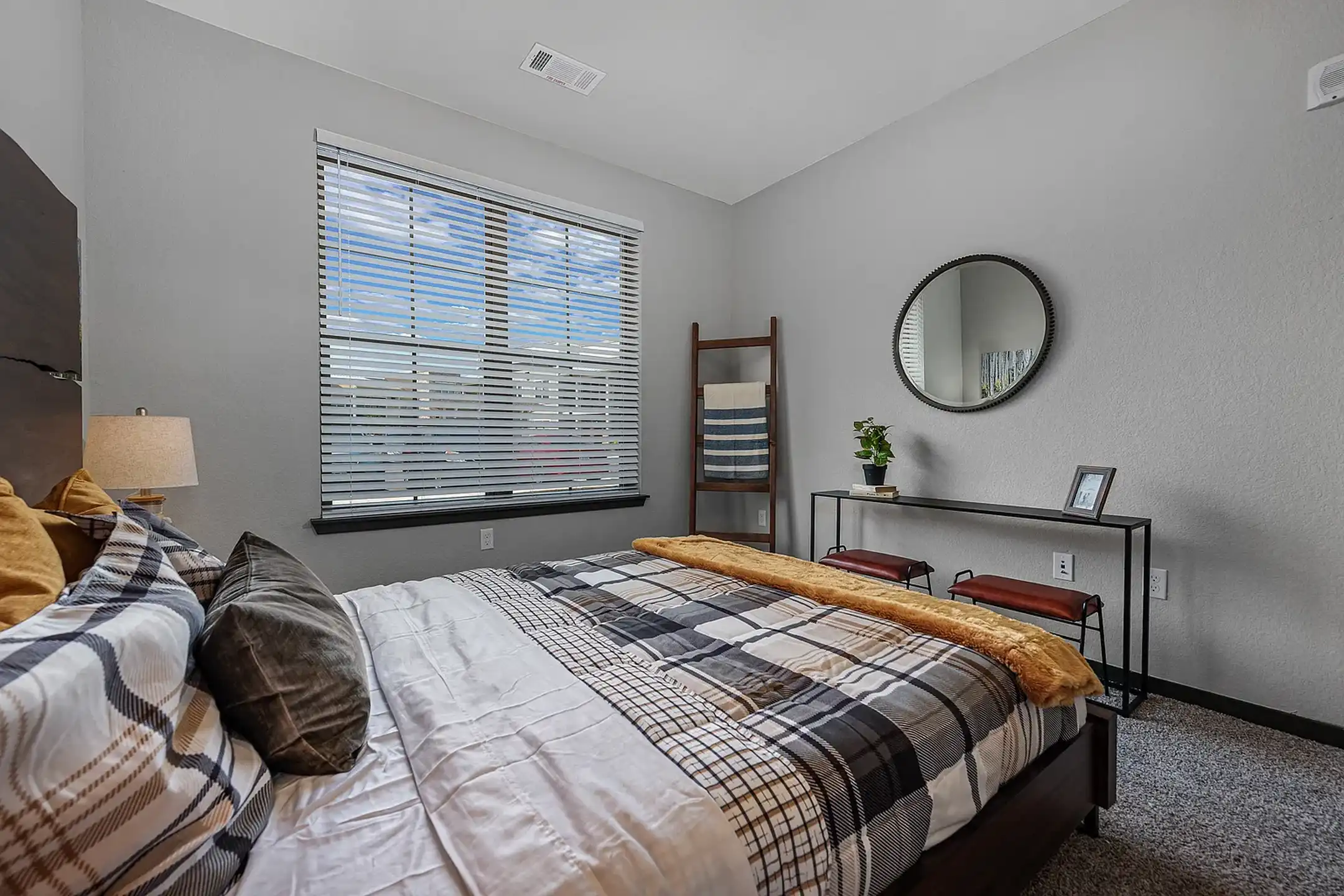 Ridge at Castle Rock Apartments - Castle Rock, CO 80109 ...