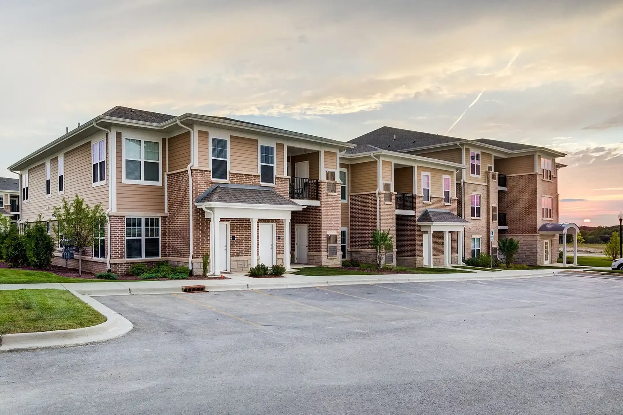 Highland Ridge - Lockport, IL 60441 | ApartmentGuide.com