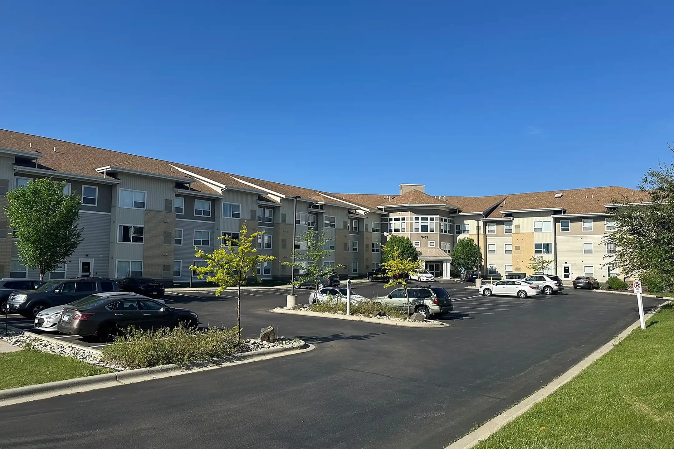Valleyhigh Flats - Rochester, MN 55901 | ApartmentGuide.com