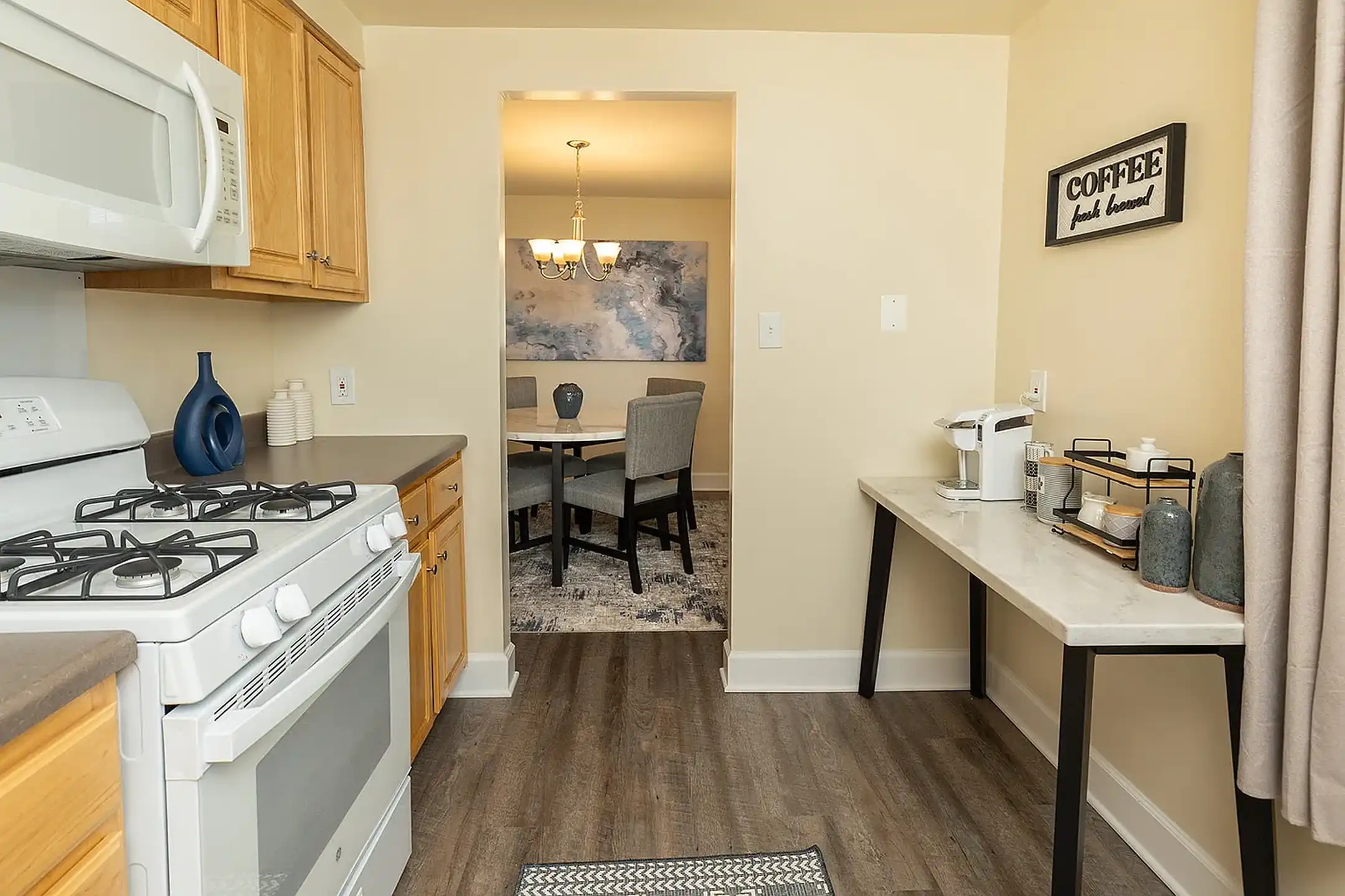 Colony Hill Apartments & Townhomes - Baltimore, MD 21227 ...