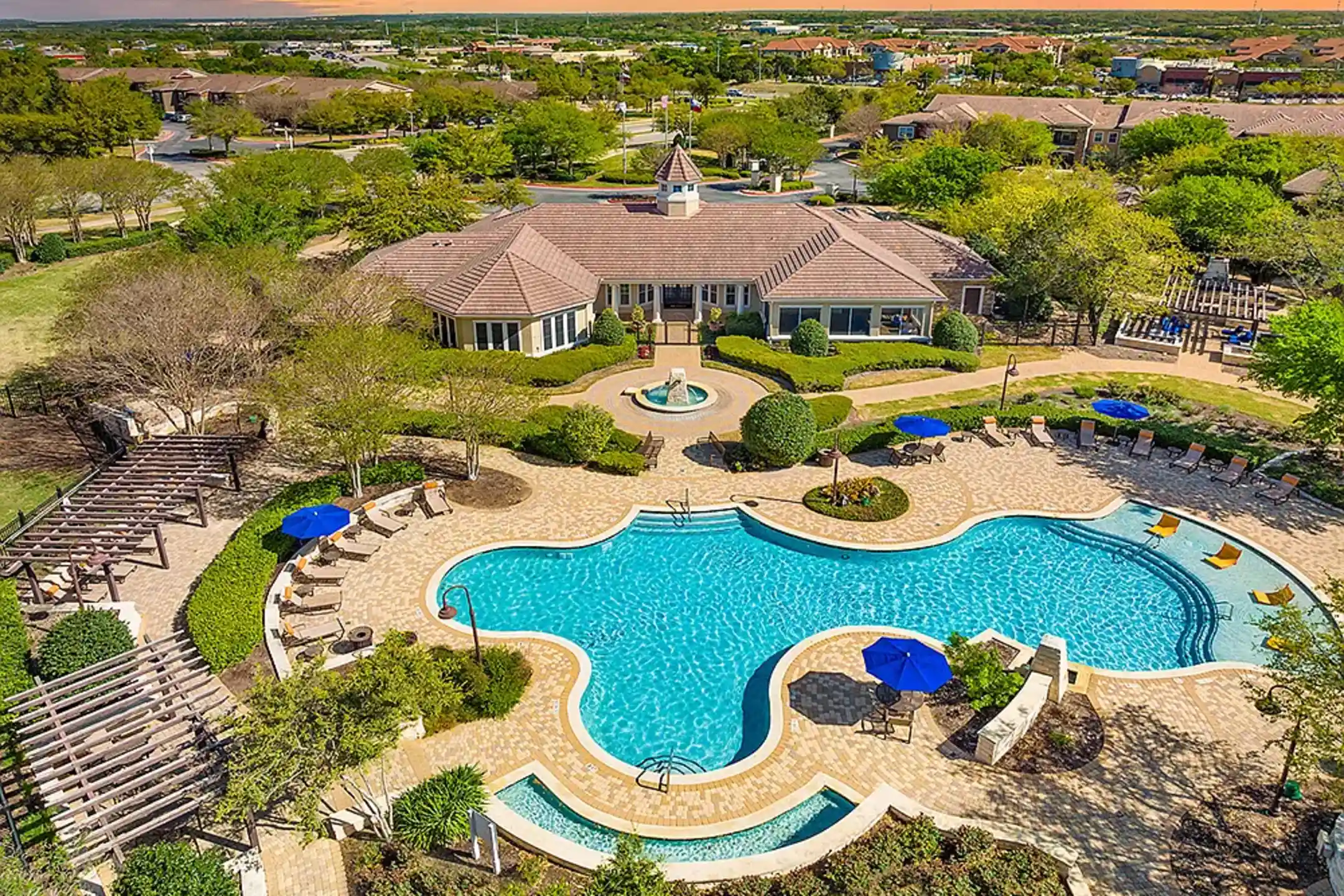 Maa★ページ MAA Onion Creek - 1901 Onion Creek Pkwy - Austin, TX | Rent.