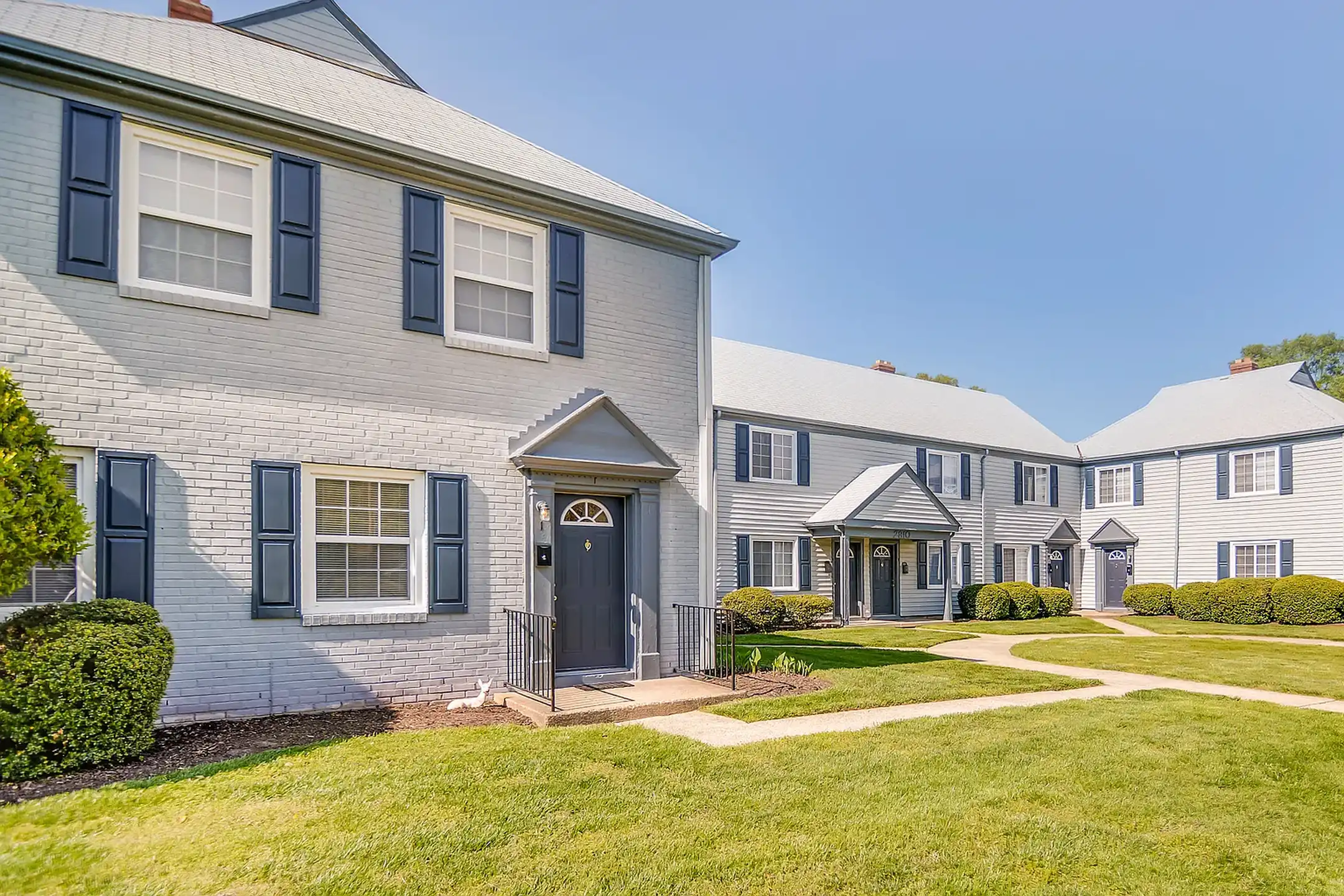Curated visual reference: Visual Reference: Hilliard Road Apartments Richmond Va 23228