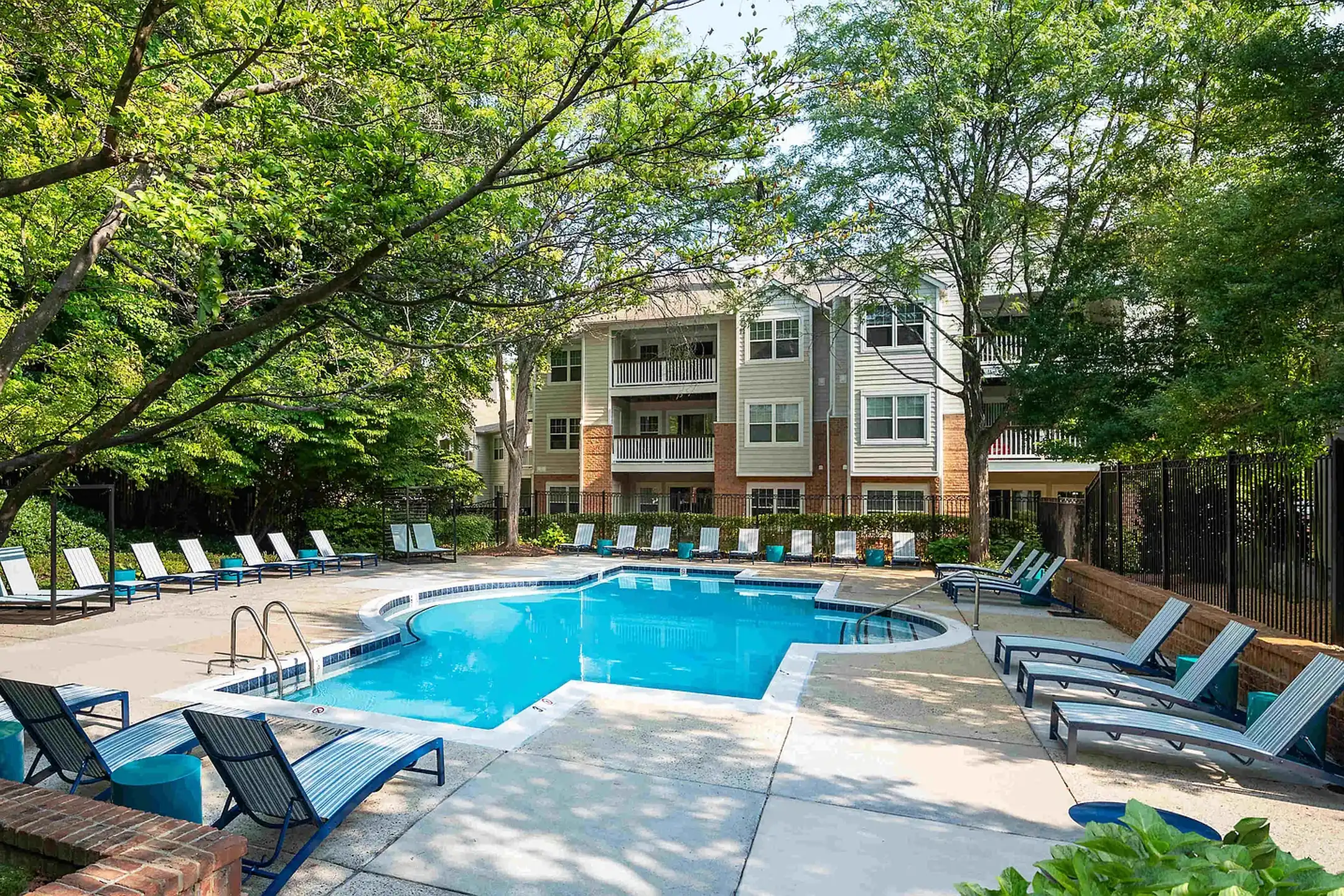 Halstead Reston - Reston, VA 20194 | ApartmentGuide.com