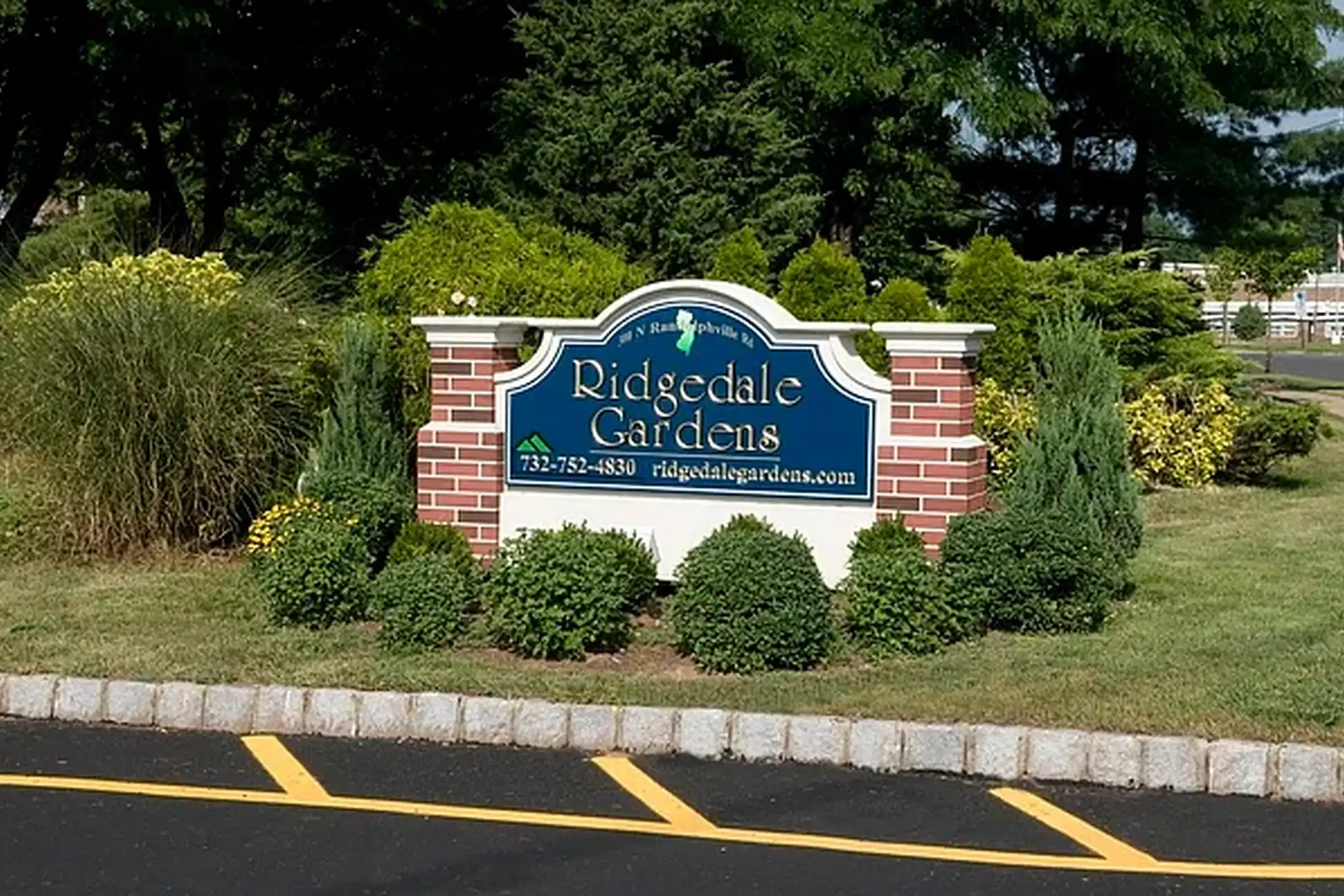 Ridgedale Gardens - Piscataway, NJ 08854 | ApartmentGuide.com