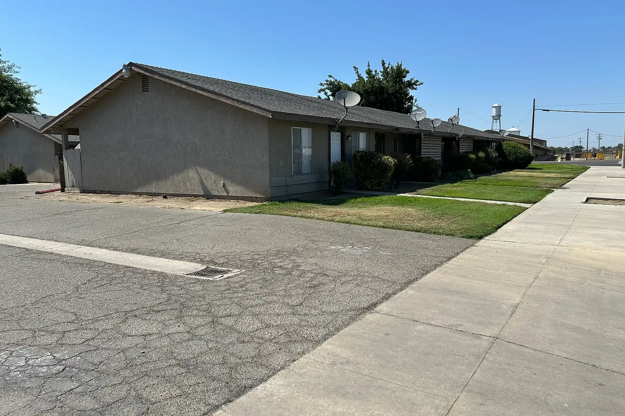 Prosperity Manor - Tulare, CA 93274 | ApartmentGuide.com