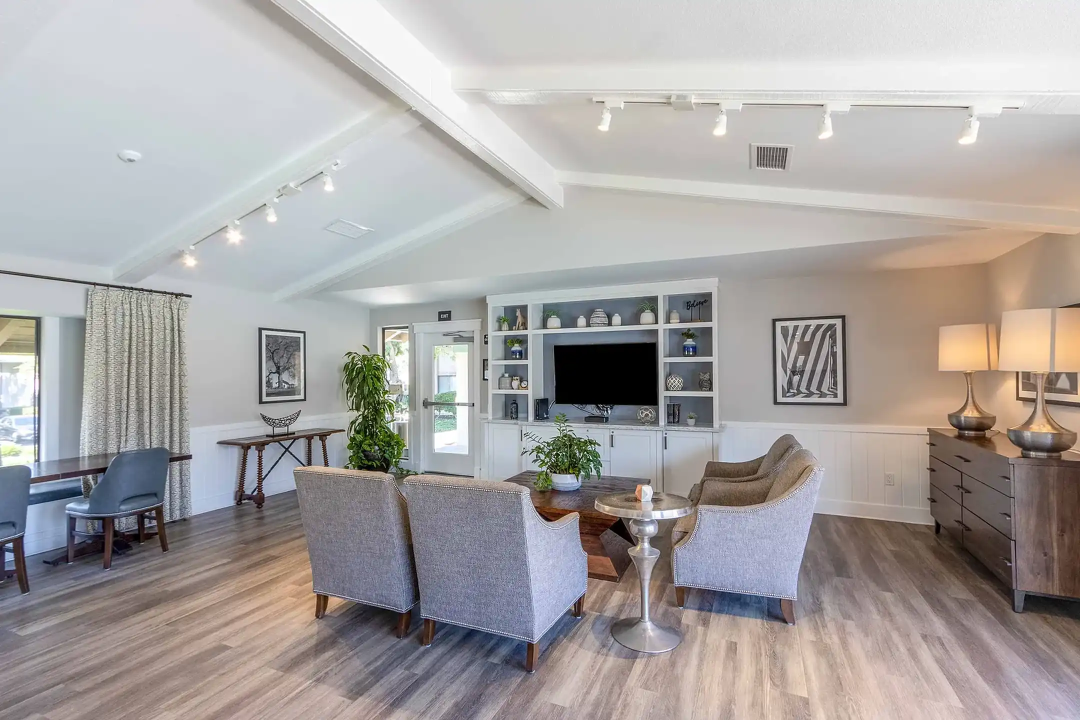 Knollwood Meadows Apartments - Santa Maria, CA 93455 | ApartmentGuide.com