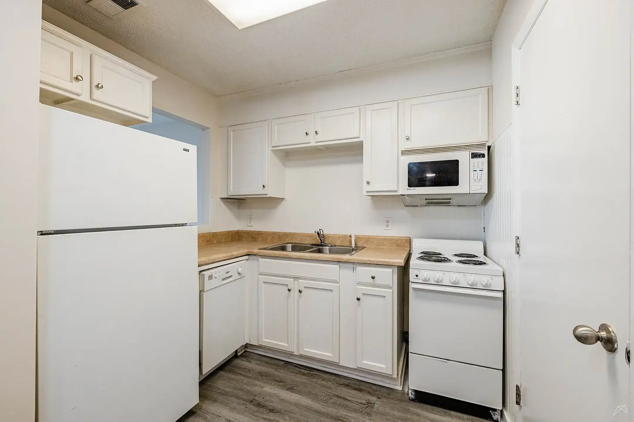 View of Cushman & Wakefield | Commercial Real Estate Brokers & Services ...