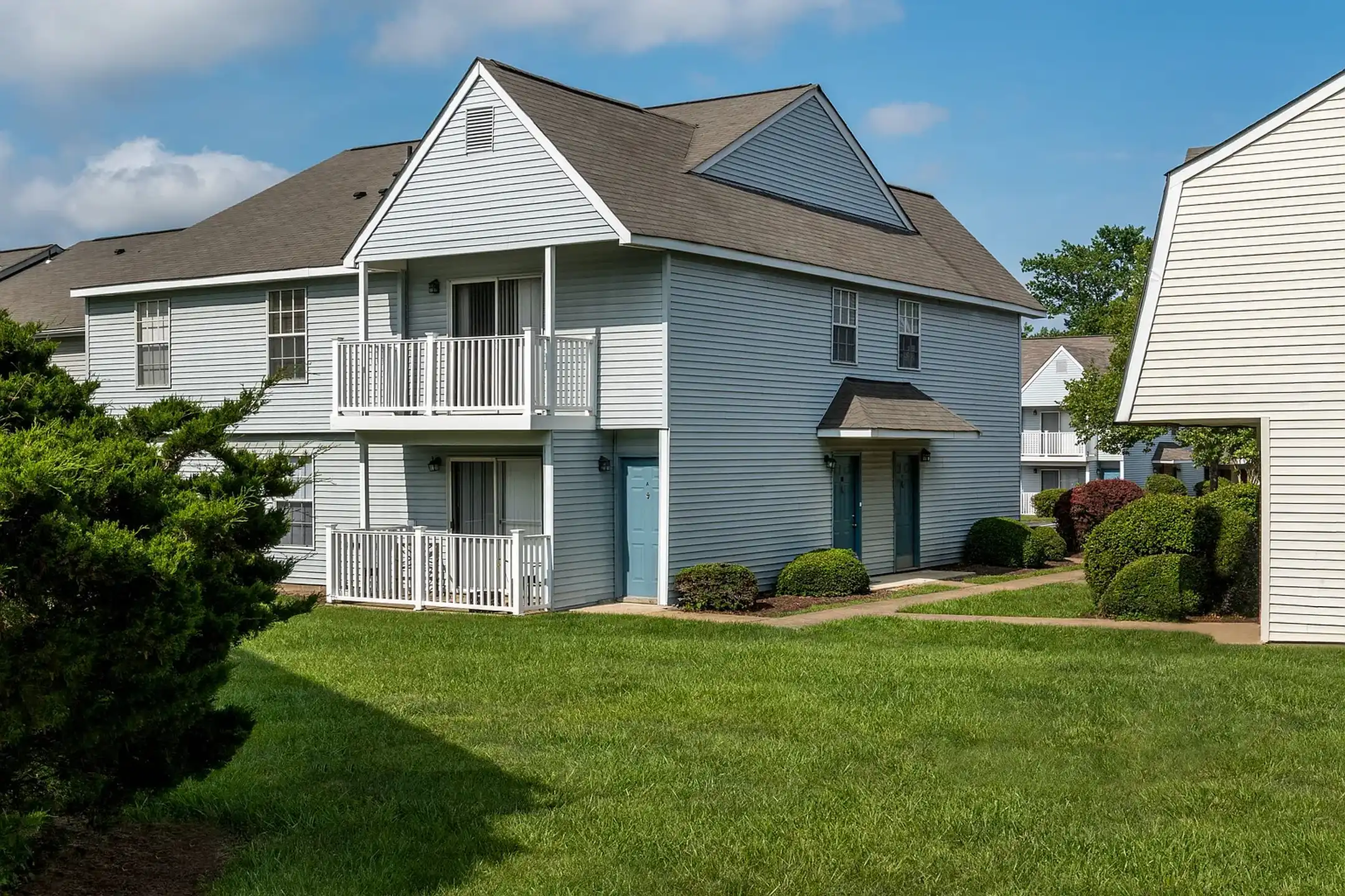 Illustration of Richmond Apartments With Degree Views