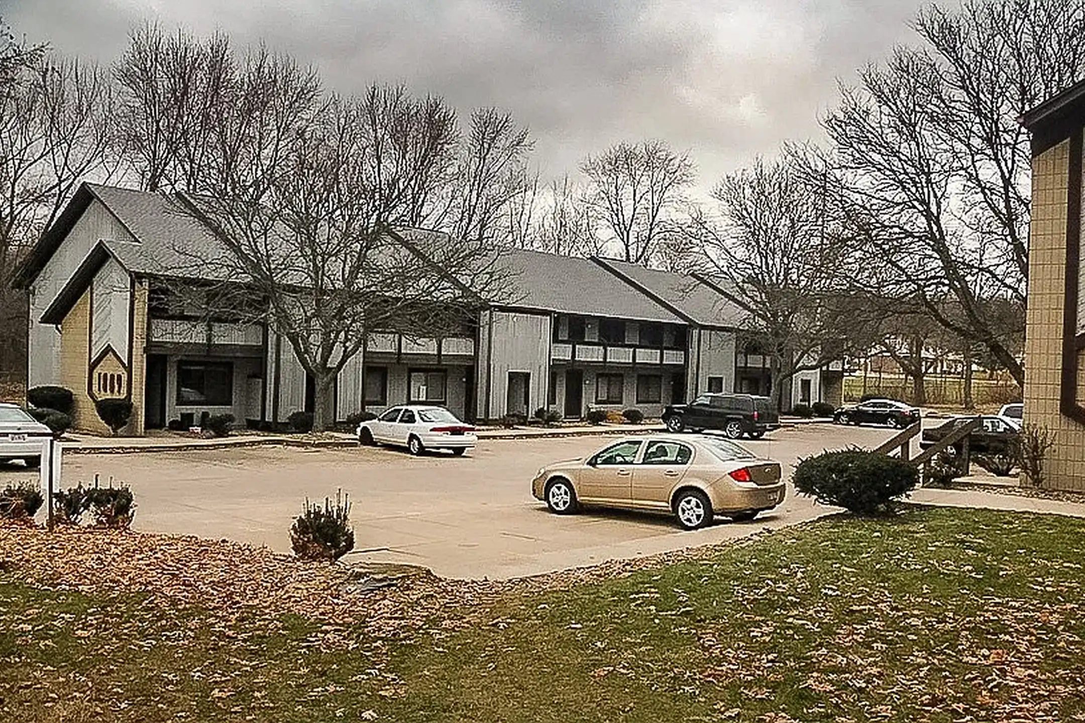 1809 - 1815 South Arlington Street - Akron, OH 44306 | ApartmentGuide.com